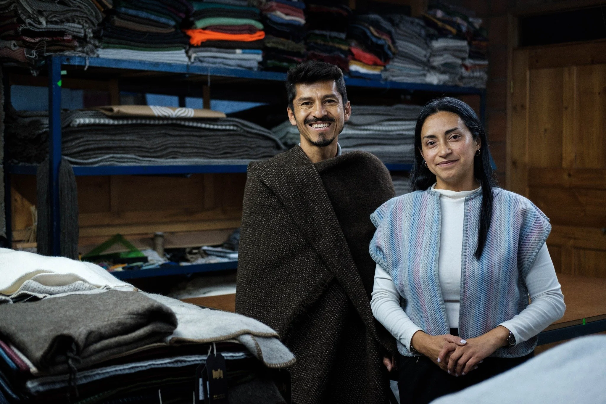 Q&uuml;ytty is an artisan textile studio located in Paipa, Boyac&aacute;, Colombia. They create the iconic Colombian ruana in various designs, woven on a loom with natural sheep and alpaca wool, as well as other blends. These pieces are works of art 