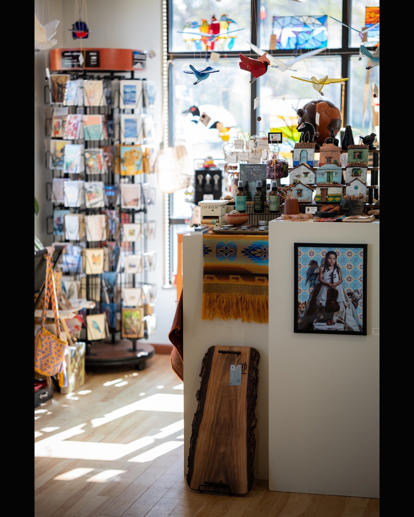 Morning light in the gallery ✨

From greeting cards and stained glass to flying mobiles, crochet flowers, and other thoughtful, handmade gifts&mdash;we have the best gifts for Mother's Day!

Check us out today 9:00am - 1:00pm!

sumerce.org