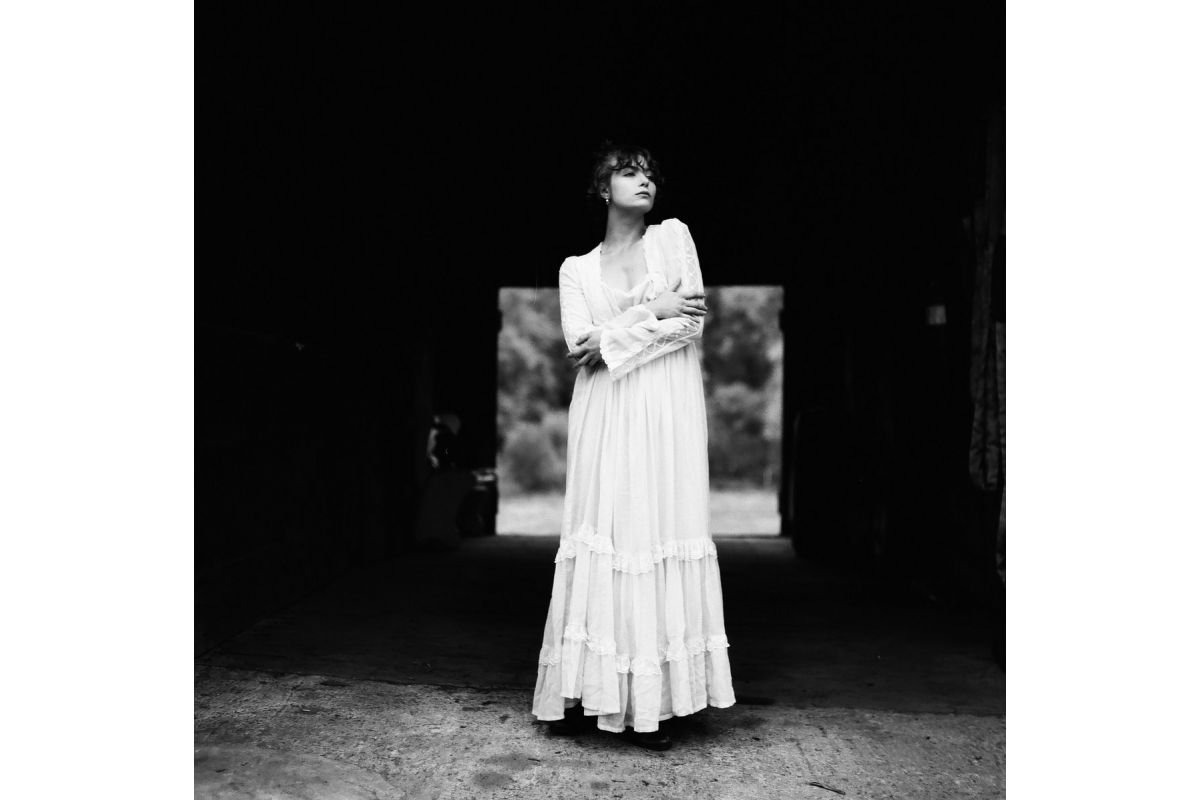 2020-07-03__vie__tom-kershaw__marissa-chaney__potsdam-kino-bw-120-film__001.jpeg