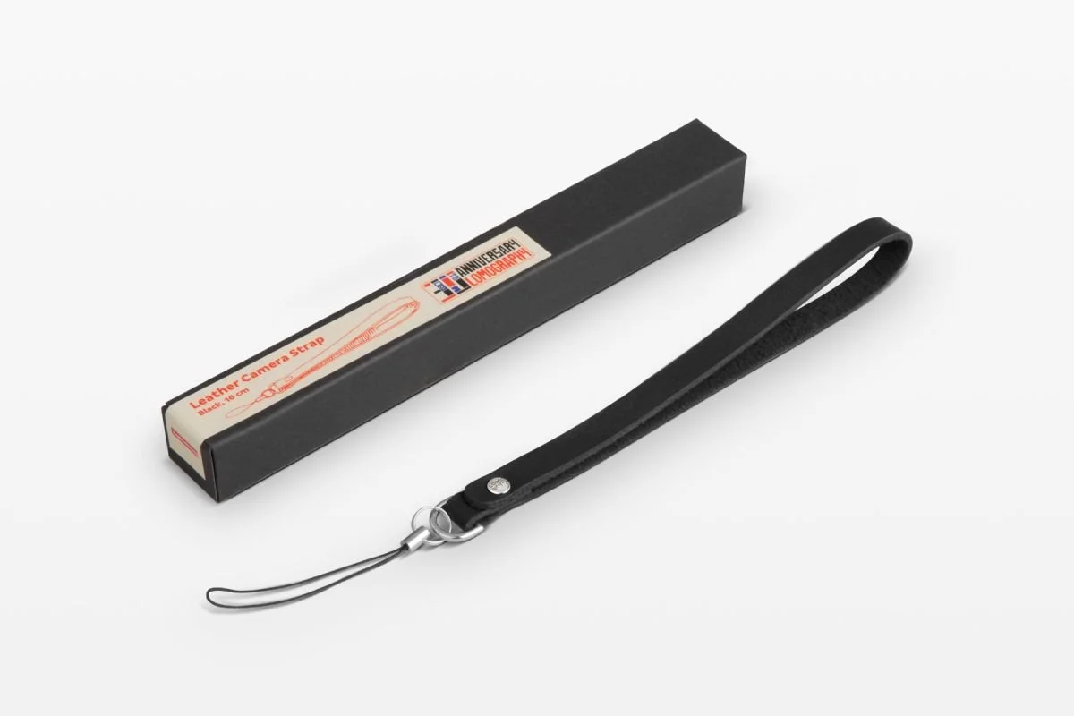 black_leather_strap_packaging-and-strap_on-grey_1.jpg