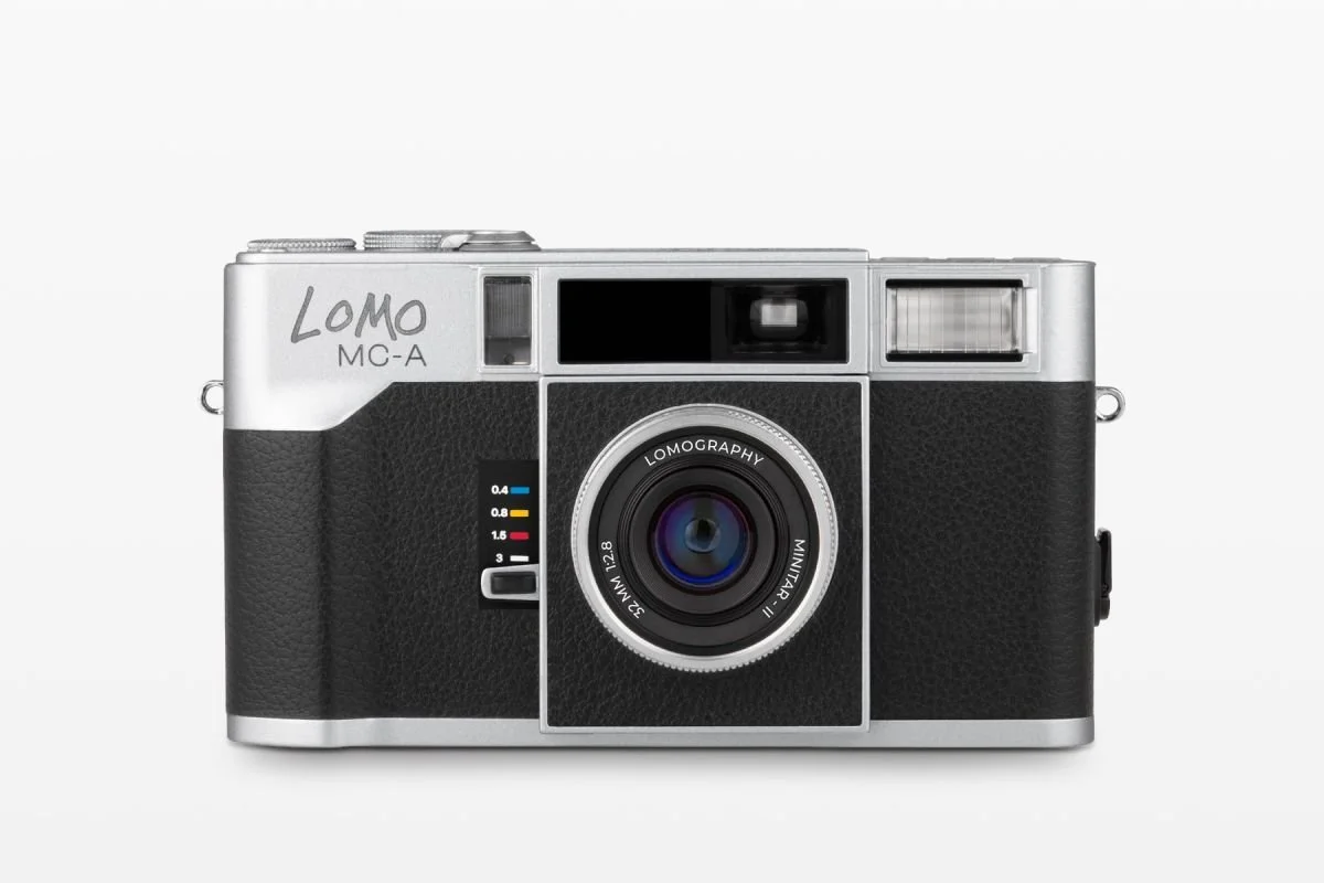lomo-mca_silver-front-grey.jpg