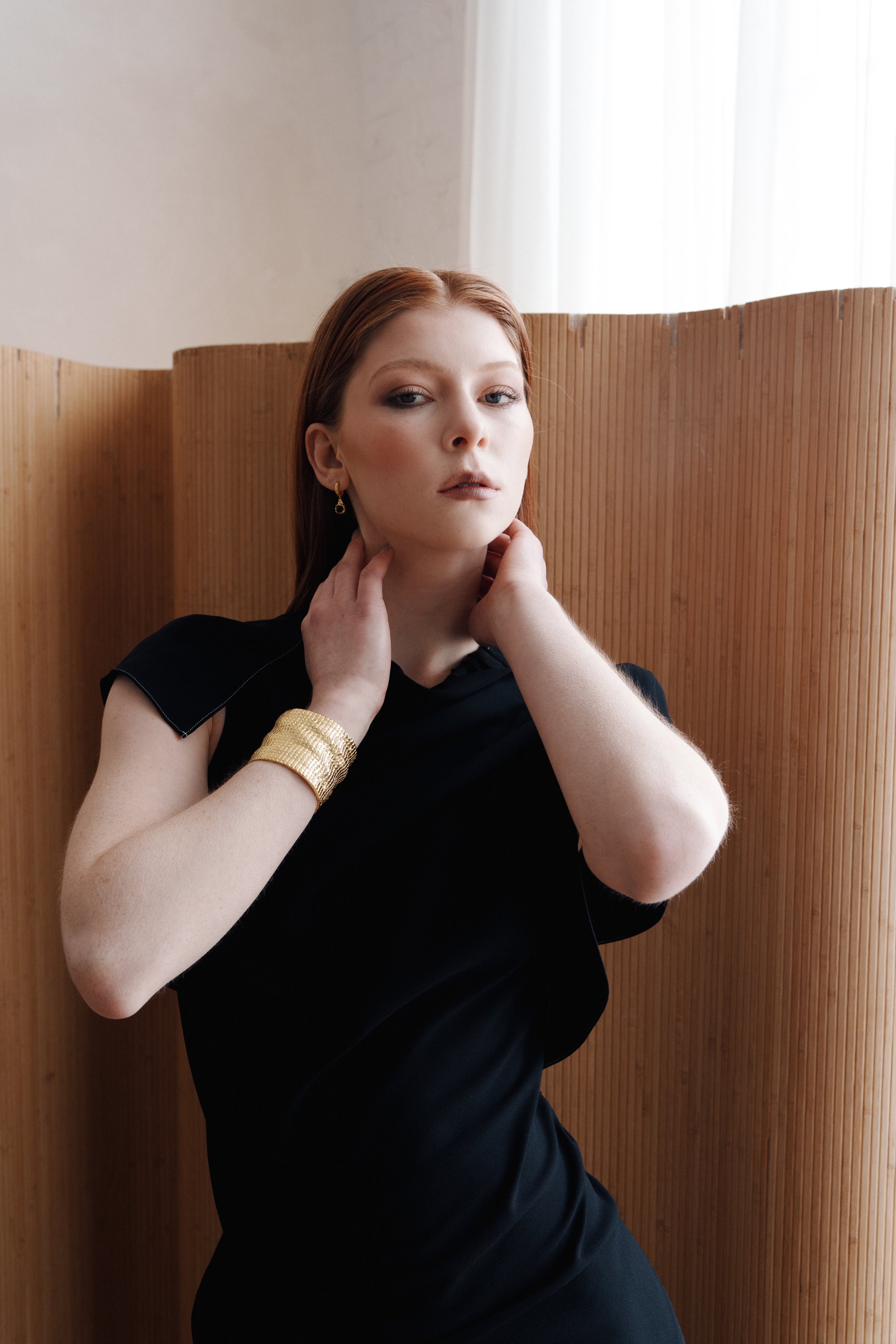 Quiet luxury, Lived In

Through sculptural forms and relaxed movement, a softer kind of luxury comes through. Clean silhouettes and soft lines create a sense of ease, where fashion feels at home in everyday life

Art direction: @chic_and_the_city
Pho