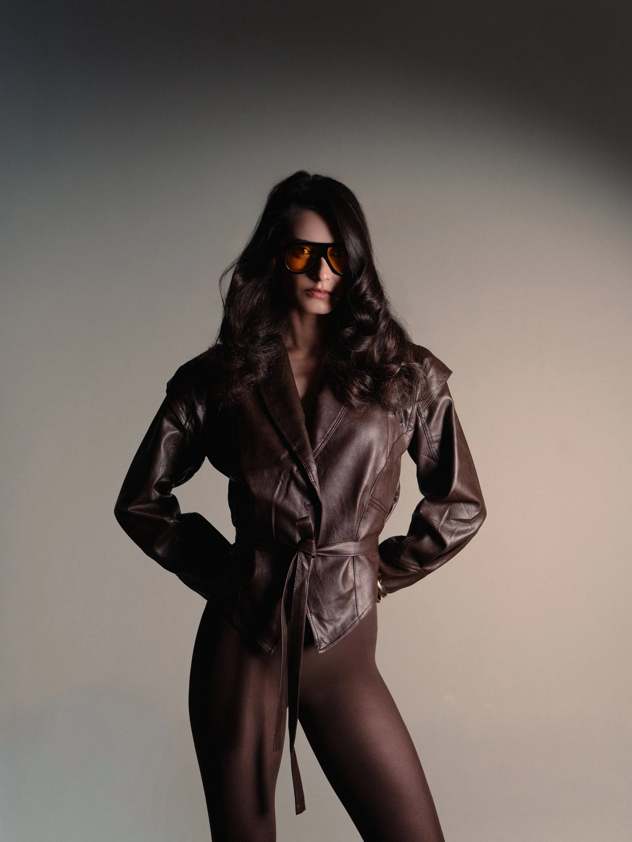 DOMINANT: A Winter Narrative in Chocolate Tones
This powerful editorial, captured in rich chocolate hues, defines winter elegance.

Creative Direction / Producer : @zeeshaanshabbir / @raynoirrr 
Muse : @__fjollaberr 
Photographer : @raynoirrr 
Stylin