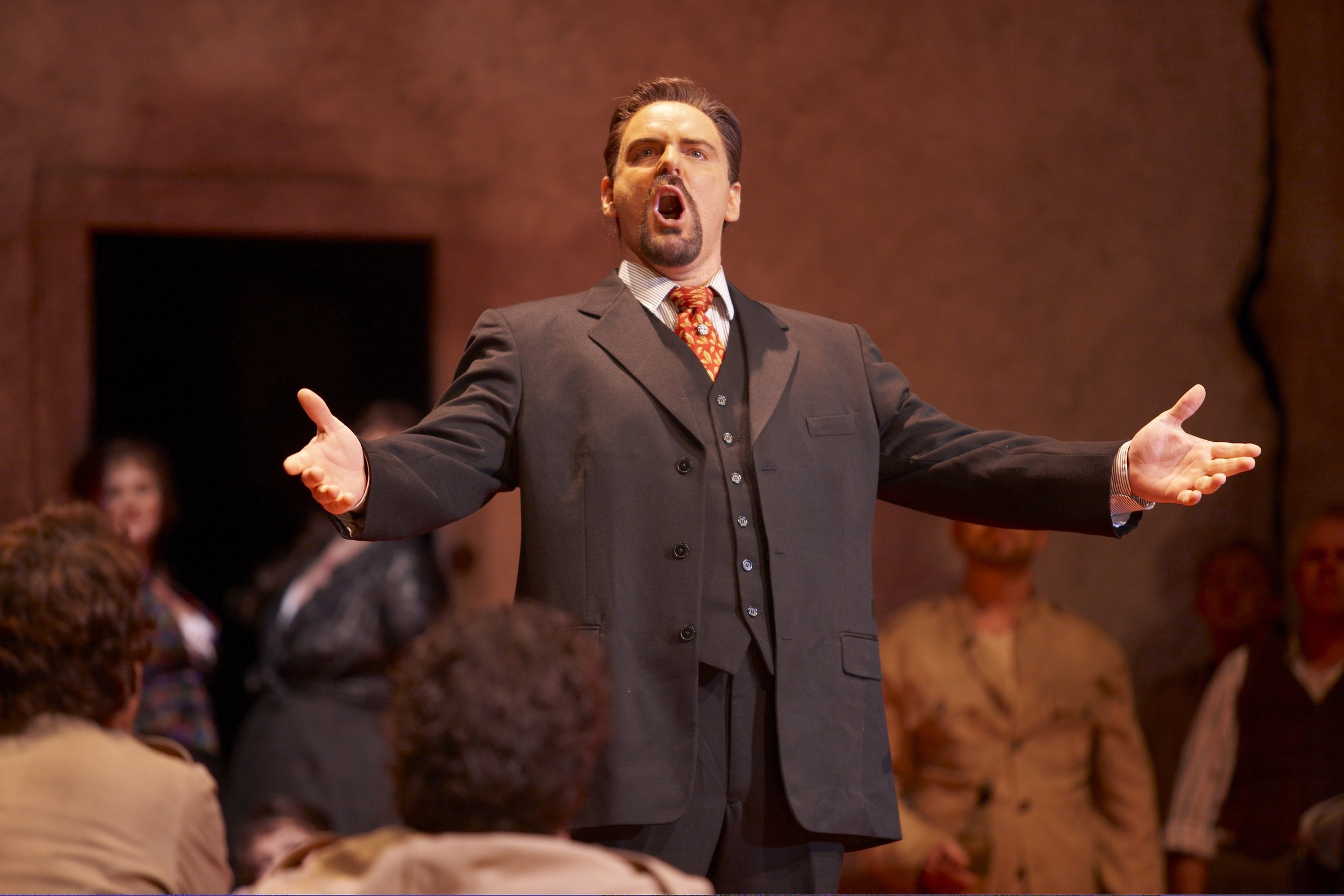 James+Clayton+as+Escamillo+in+Carmen+2010+(Photo+by+James+Rogers+courtesy+of+West+Australian+Opera).jpeg