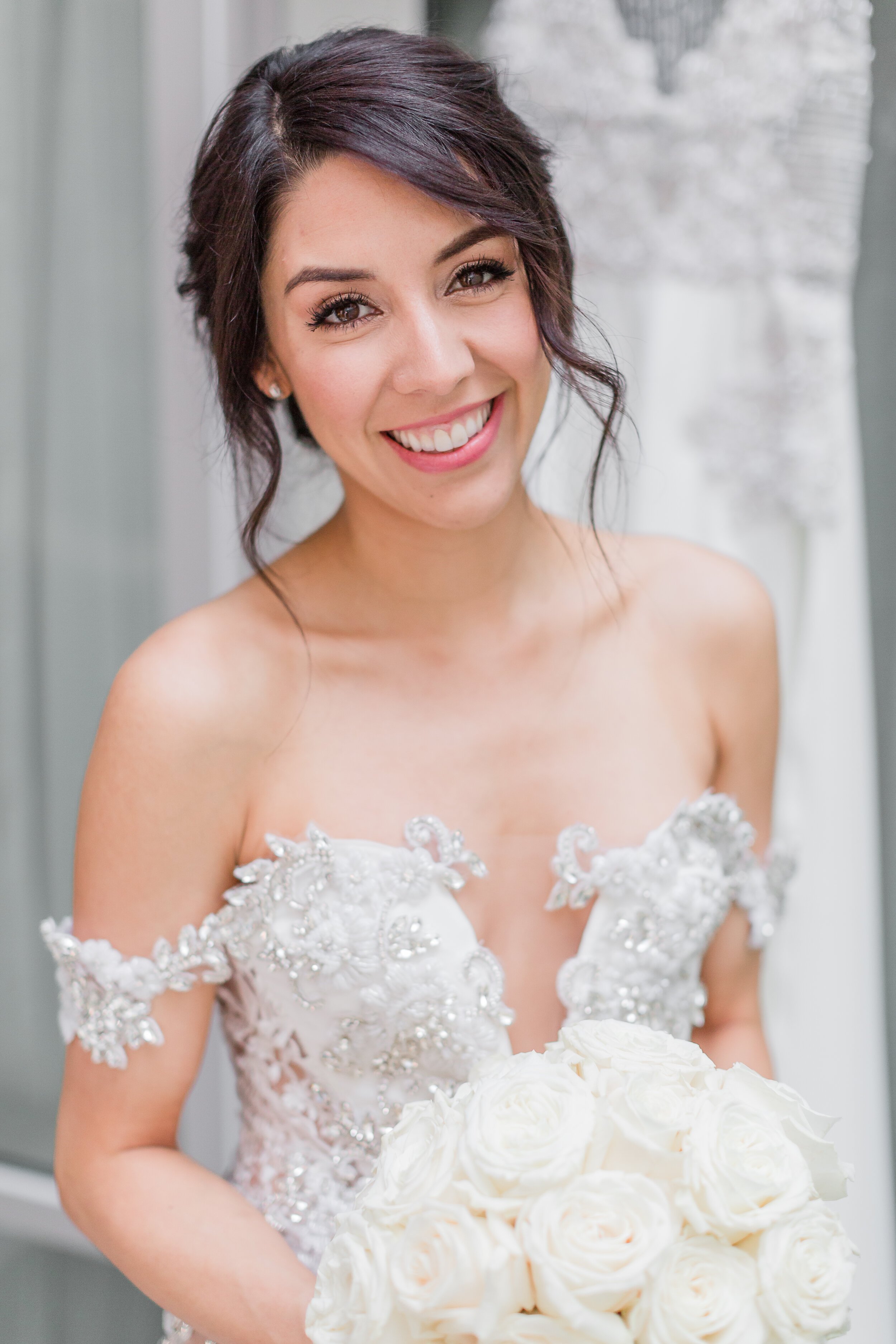 natural makeup and romantic updo for this classic and romantic bride's san diego wedding (Copy)