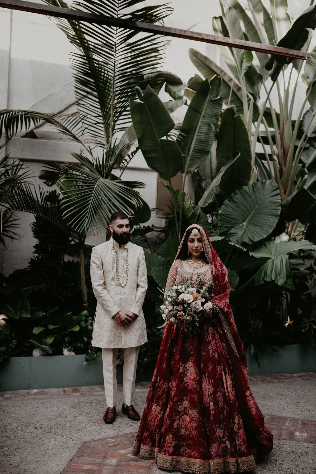 This Lush Modern Indian Wedding Pairs the Natural Beauty of Palos Verdes  with Pure Extravagance | Junebug Weddings