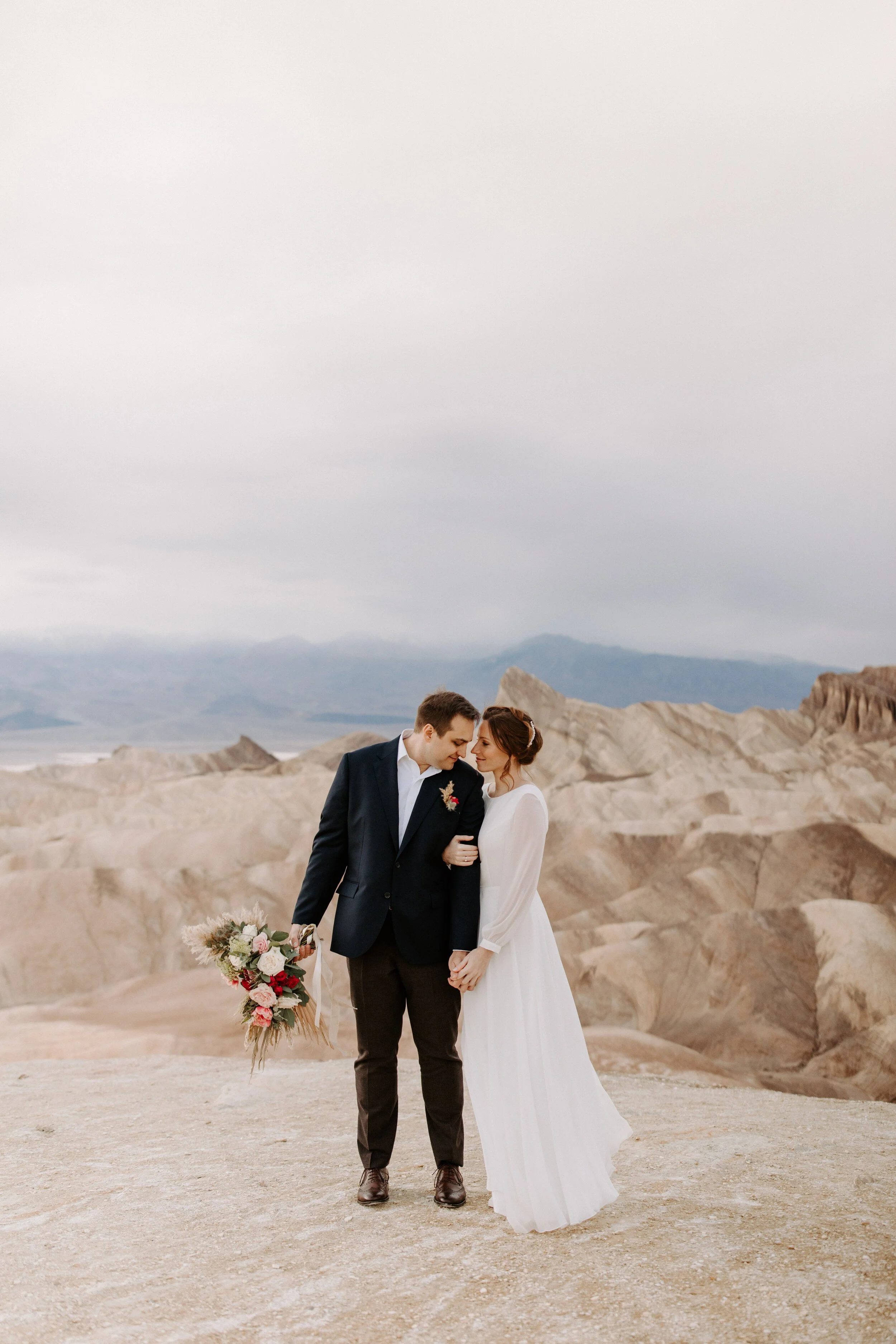 Death valley wedding 60 photos - Astyledwedding.com