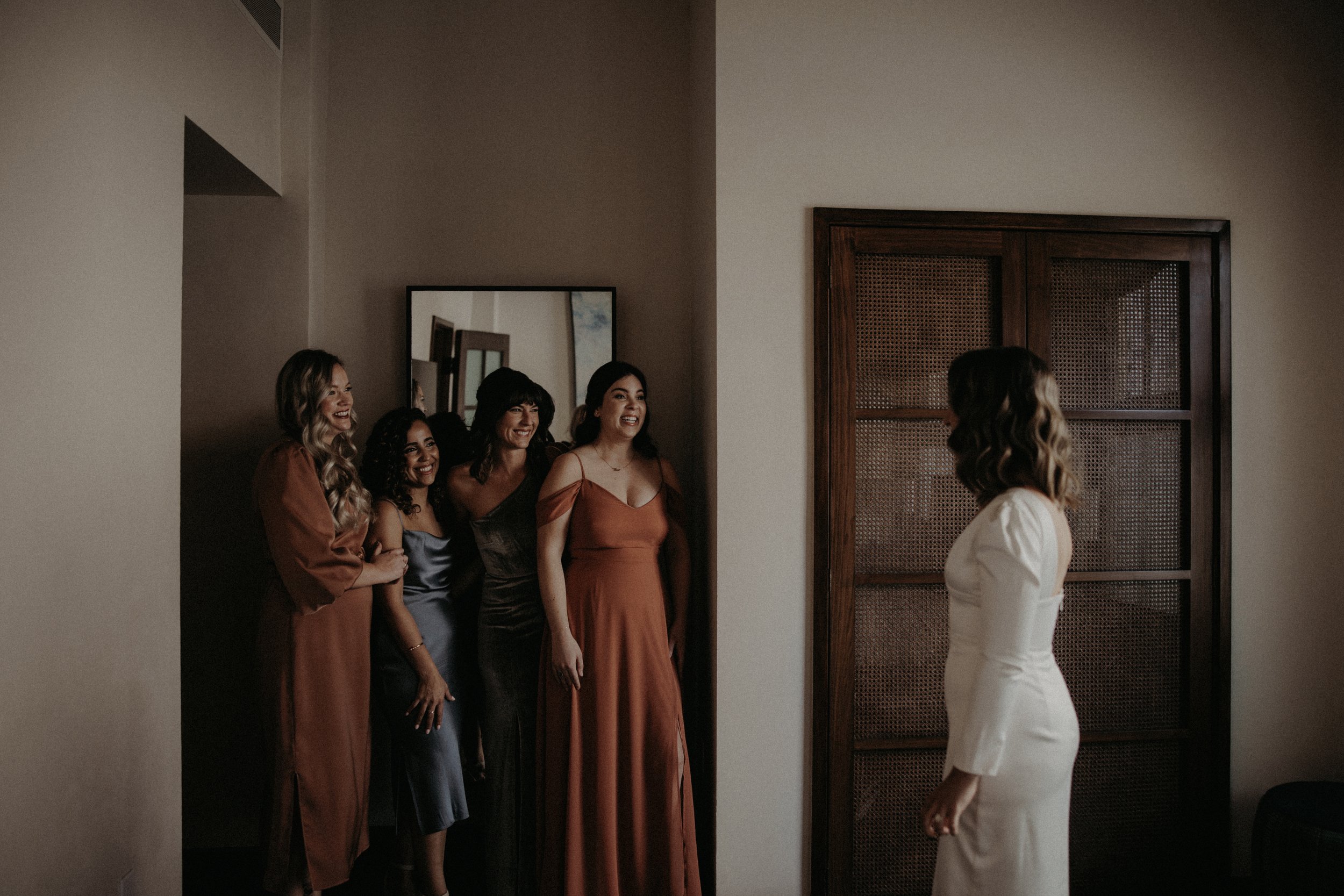 bridesmaids choose the most beautiful and modern hair and makeup looks