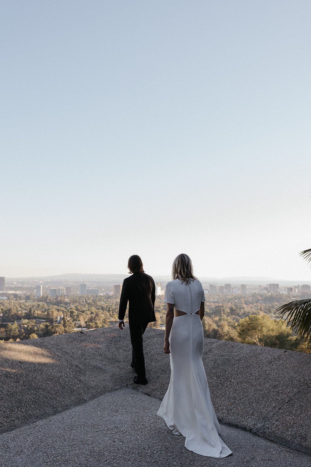 iconic views of beverly hills and los angeles at the Sheats–Goldstein Residence