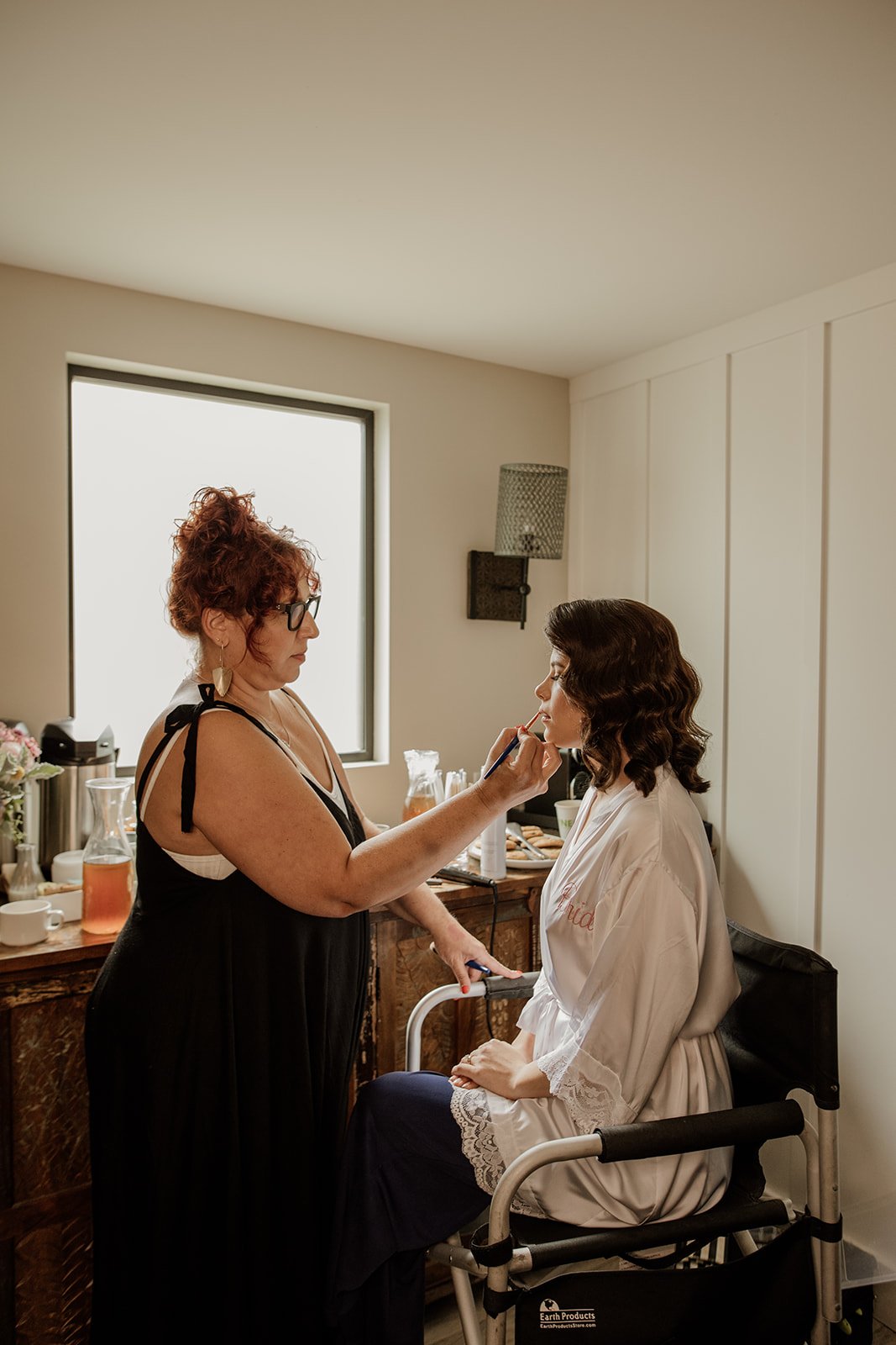 modern, natural, and effortless makeup look for this gorgeous bride getting married at the ranch at laguna beach in southern california