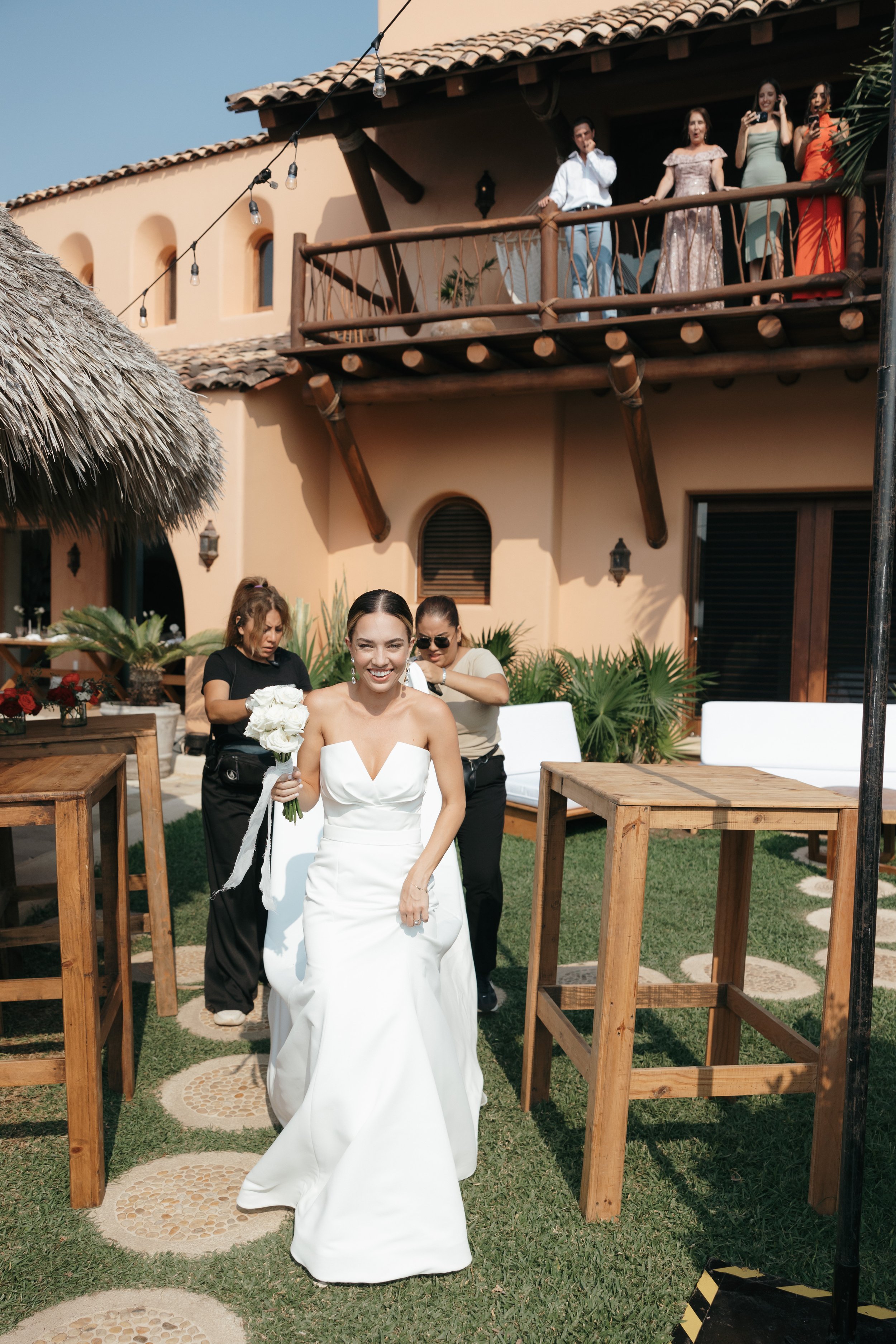 destination wedding in the Zihuatanejo bay, in mexico