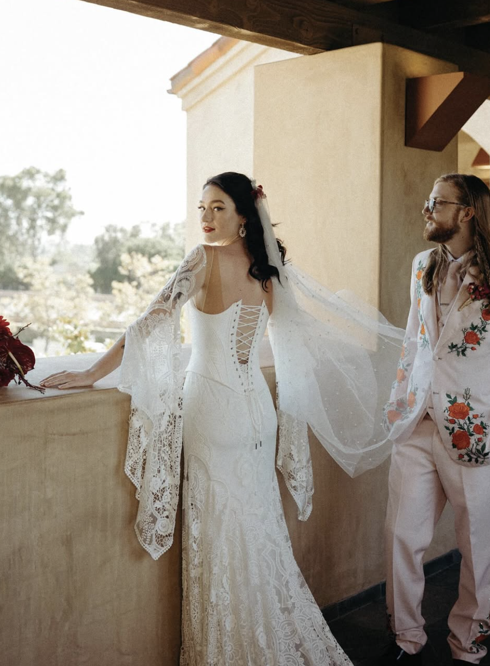 “The Bold + Vibrant Vibe of This California Wedding Was Inspired by Baz Luhrmann’s “Romeo + Juliet” Published in Green Wedding Shoes