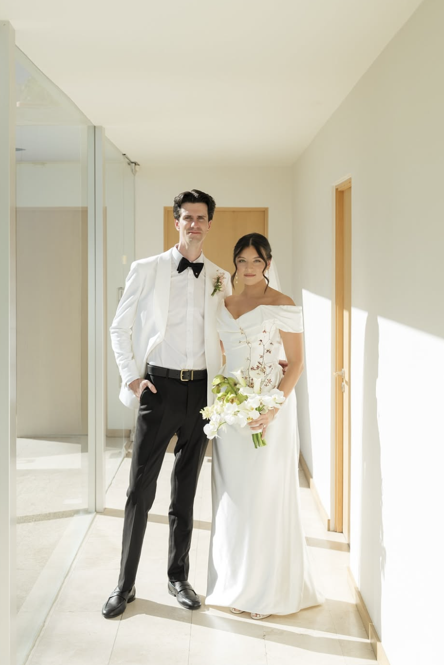 natural and effortless hair and airbrush makeup for this stunning los angeles bride