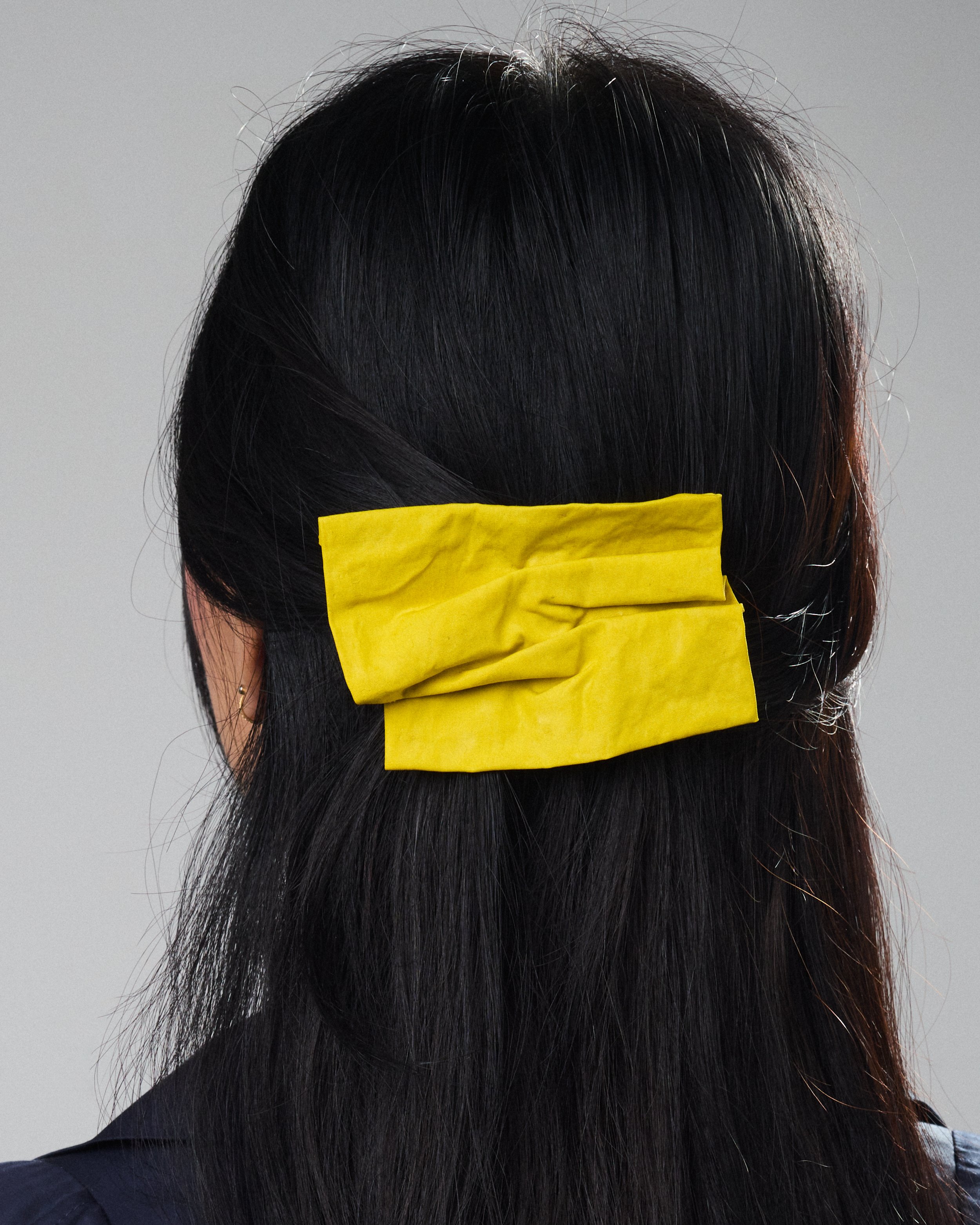 Katalyst_aw26_crumple_hairclip-1.jpg