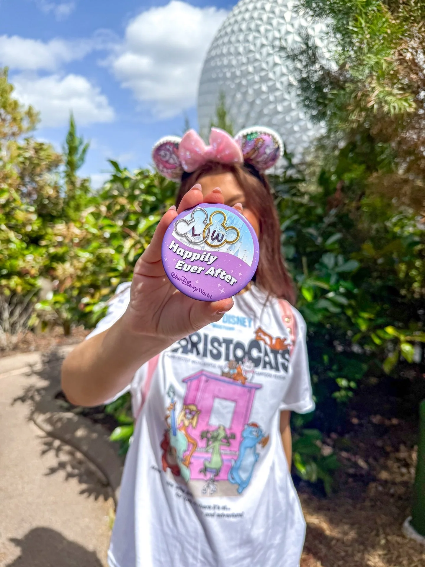 Everybody wants to be a cat!!🐈💜
&bull;
Pics from our day at Epcot✨ Our favorite ride was Guardians of the Galaxy: Cosmic Rewind FOR SURE! We are having a blast in Orlando🤭 #disneyweddings

Comment SHOP below to receive a DM with the link to this p
