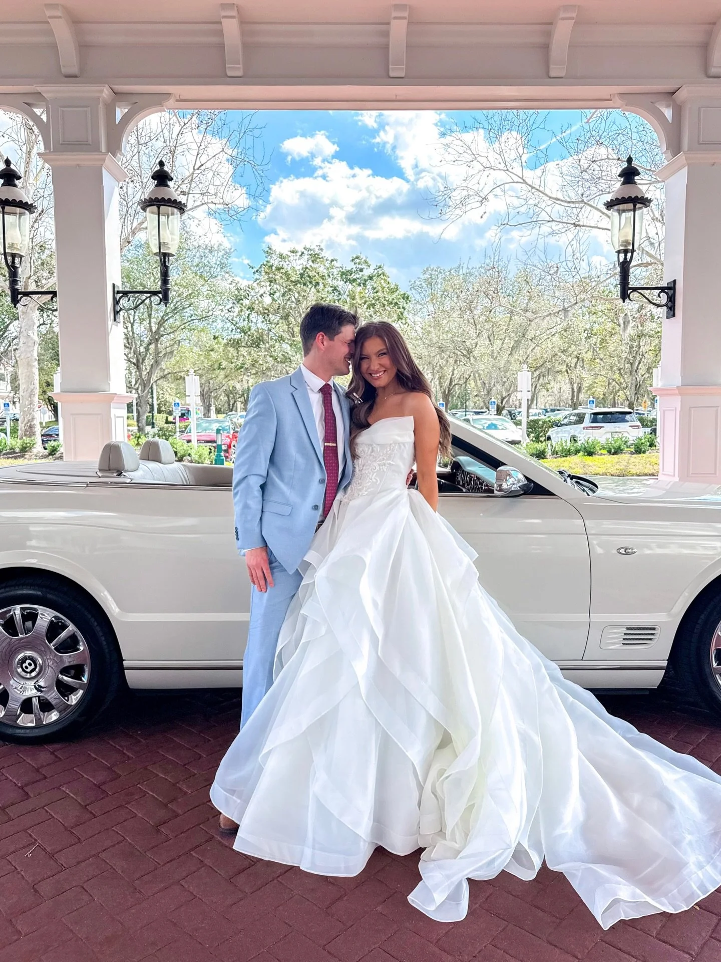 Living my Disney Princess dreams this week!!👰🏼&zwj;♀️🥂🤍
&bull;
Soo how is our actual wedding going to beat THIS?🤭 We got to experience Disney&rsquo;s Wedding Pavilion and see where the wedding planning starts and ends with &ldquo;I do&rdquo;💍 S