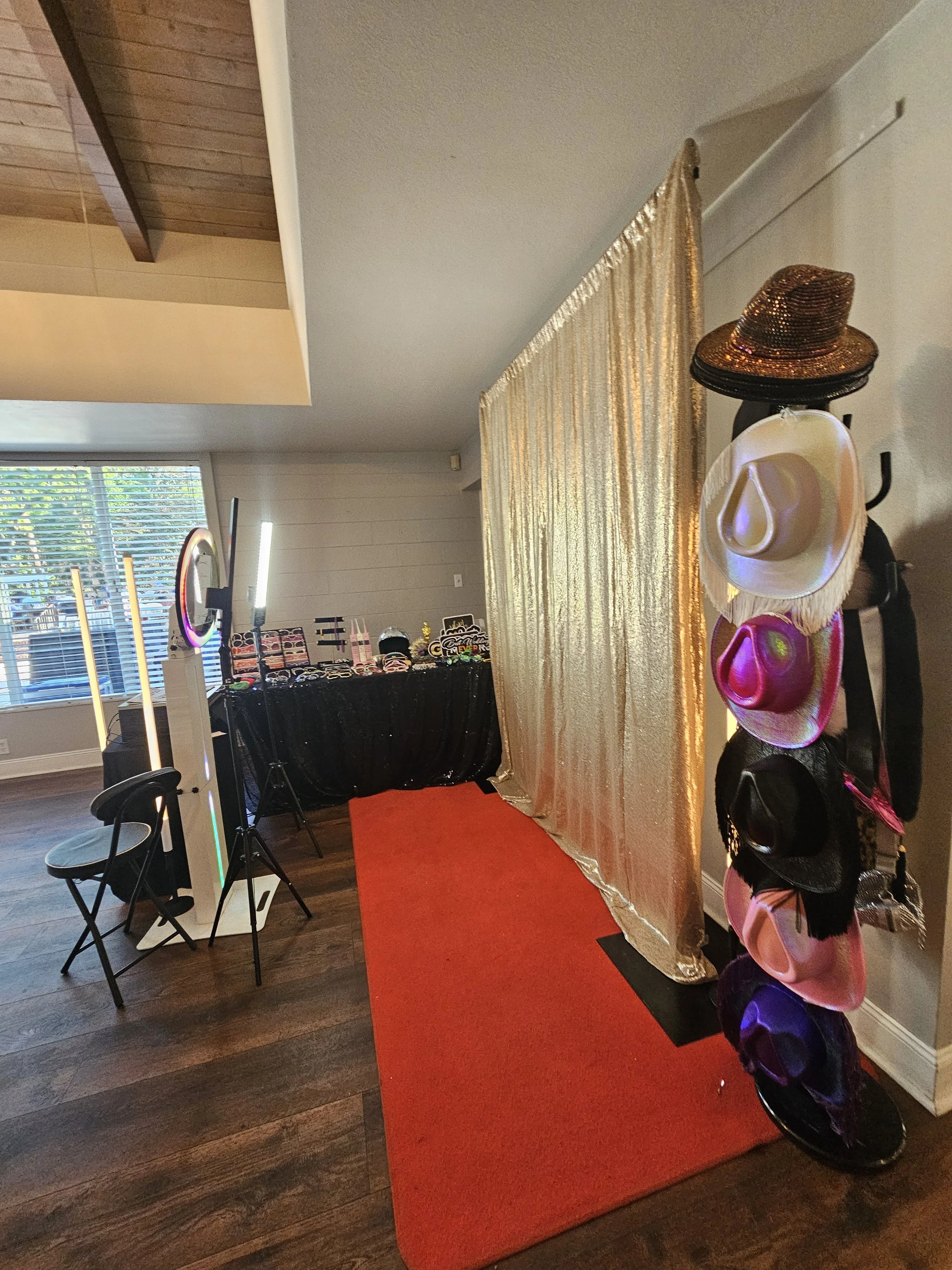 Our sleek and modern White Neon Photo Booth offers a clean, minimalist aesthetic perfect for any event. This affordable digital photo booth rental in Orlando captures high-quality images, GIFs, and boomerangs with instant sharing options.