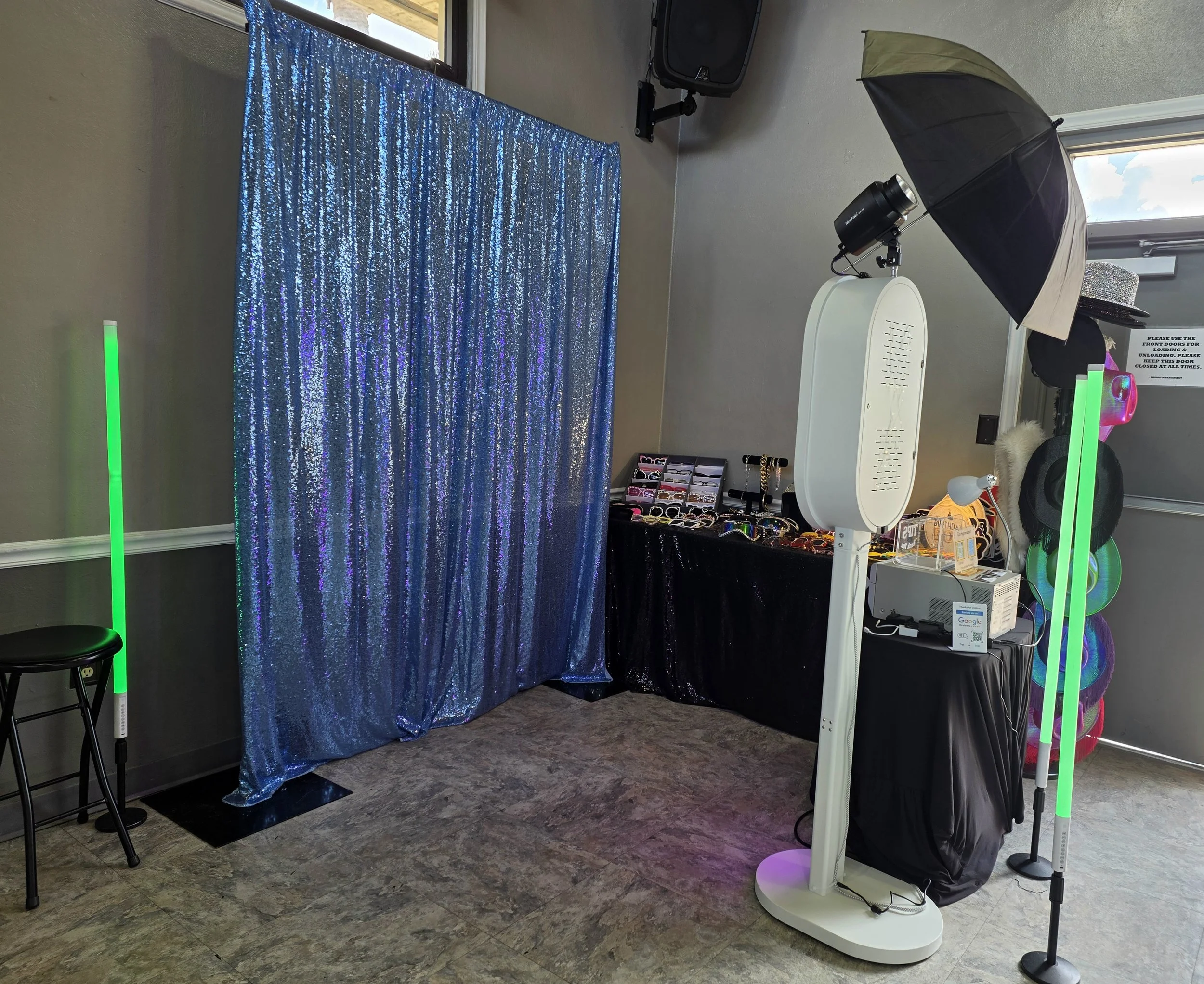 Turn up the fun with our Elegance DSLR Booth, packed with vibrant LED vibes, animated overlays, and a lively interface for guests of all ages. Excellent rental for events in Orlando is great for weddings, birthdays, and corporate parties