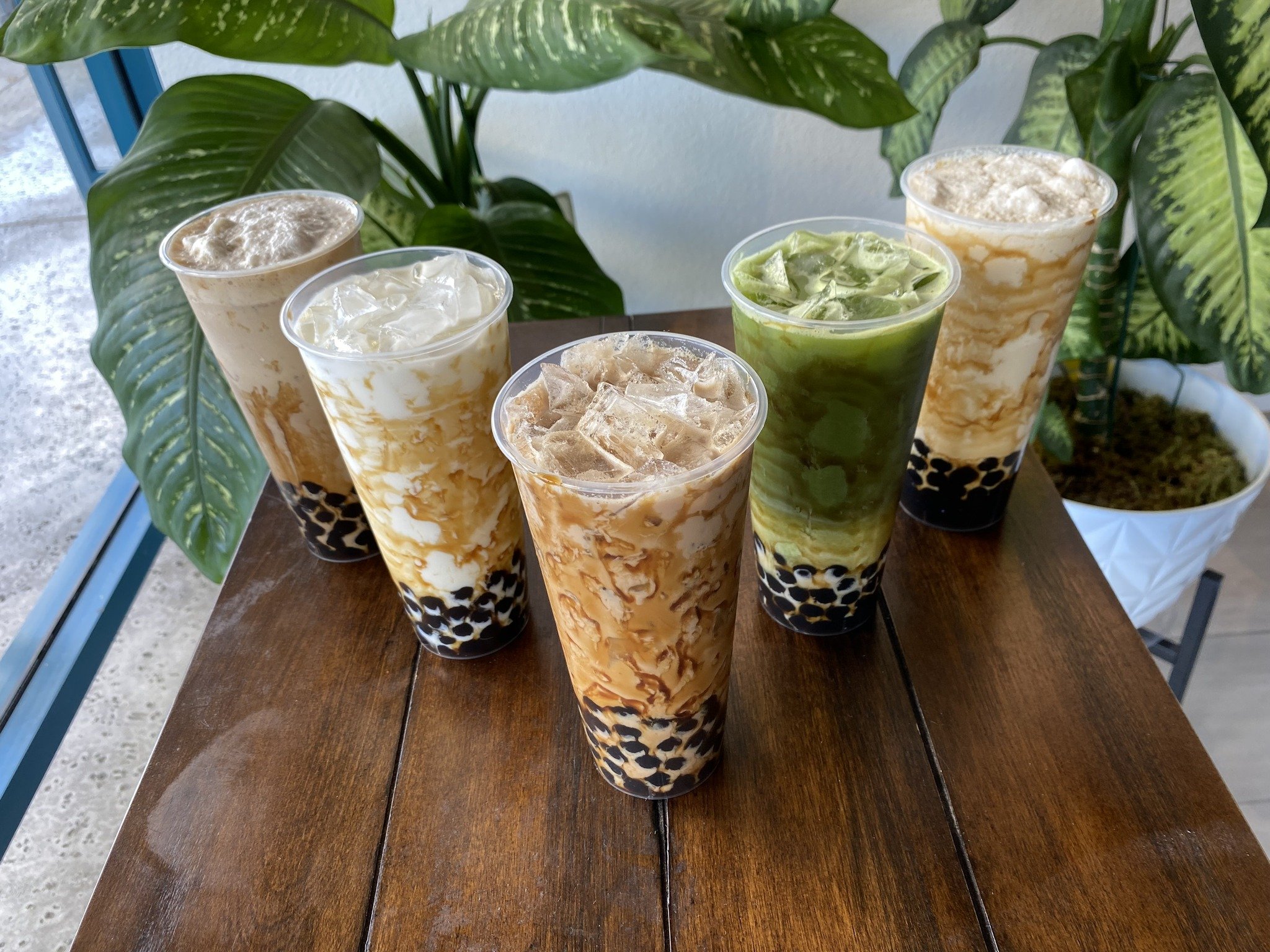 Is it too early to clock out for the weekend? Never😈
Should you get a brown sugar boba tea today? Always😇

✨𝗠𝗲&middot;𝗠𝗲 𝗕𝗿𝗼𝘄𝗻 𝗦𝘂𝗴𝗮𝗿 𝗕𝗼𝗯𝗮 𝗦𝗲𝗿𝗶𝗲𝘀✨
𝗕𝗹𝗲𝗻𝗱𝗲𝗱 𝗕𝗿𝗼𝘄𝗻 𝗦𝘂𝗴𝗮𝗿 𝗕𝗼𝗯𝗮 𝗠𝗶𝗹𝗸 𝗧𝗲𝗮
𝗕𝗿𝗼𝘄𝗻 𝗦𝘂?