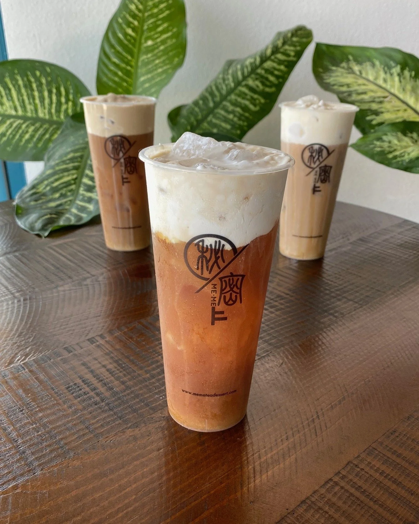 swipe ⬅️ to shake your me&middot;me pumpkin spice coffee🎃

🎃𝗣𝘂𝗺𝗽𝗸𝗶𝗻 𝗦𝗽𝗶𝗰𝗲 𝗦𝗲𝗿𝗶𝗲𝘀 (Limited time only!!)
𝘔𝘪𝘯𝘪 𝘗𝘶𝘮𝘱𝘬𝘪𝘯 𝘊𝘩𝘦𝘦𝘴𝘦𝘤𝘢𝘬𝘦
𝘗𝘶𝘮𝘱𝘬𝘪𝘯 𝘚𝘱𝘪𝘤𝘦 𝘊𝘳𝘦𝘢𝘮 𝘊𝘰𝘧𝘧𝘦𝘦
𝘗𝘶𝘮𝘱𝘬𝘪𝘯 𝘚𝘱𝘪𝘤𝘦 𝘊𝘰𝘤