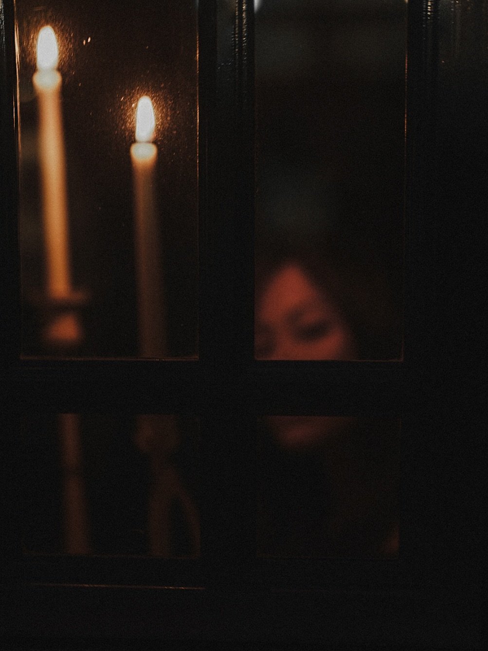 📜 nature poem for tonight
November Nineteenth 

To Night
VERSES 1-3

I
Swiftly walk o&rsquo;er the western wave,
Spirit of Night!
Out of the misty castern cave,
Where, all the long and lone daylight, 
Thou wovest dreams of joy and fear, 
Which make 