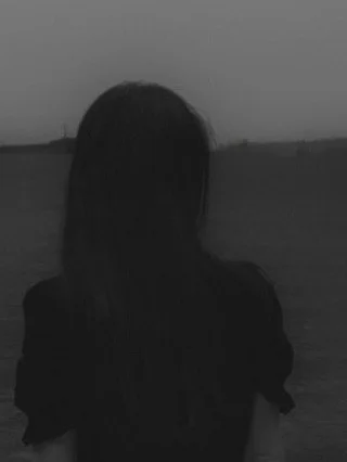 when did it go  m o n o c h r o m e
shadow, black, white, grey
where have the colors gone to
saturated, washed, faded

yet it became less
noisy, loud, overwhelmed
there&rsquo;s beauty in it
clearer, focused, calmer 

#bnwmood #monochrome #photography