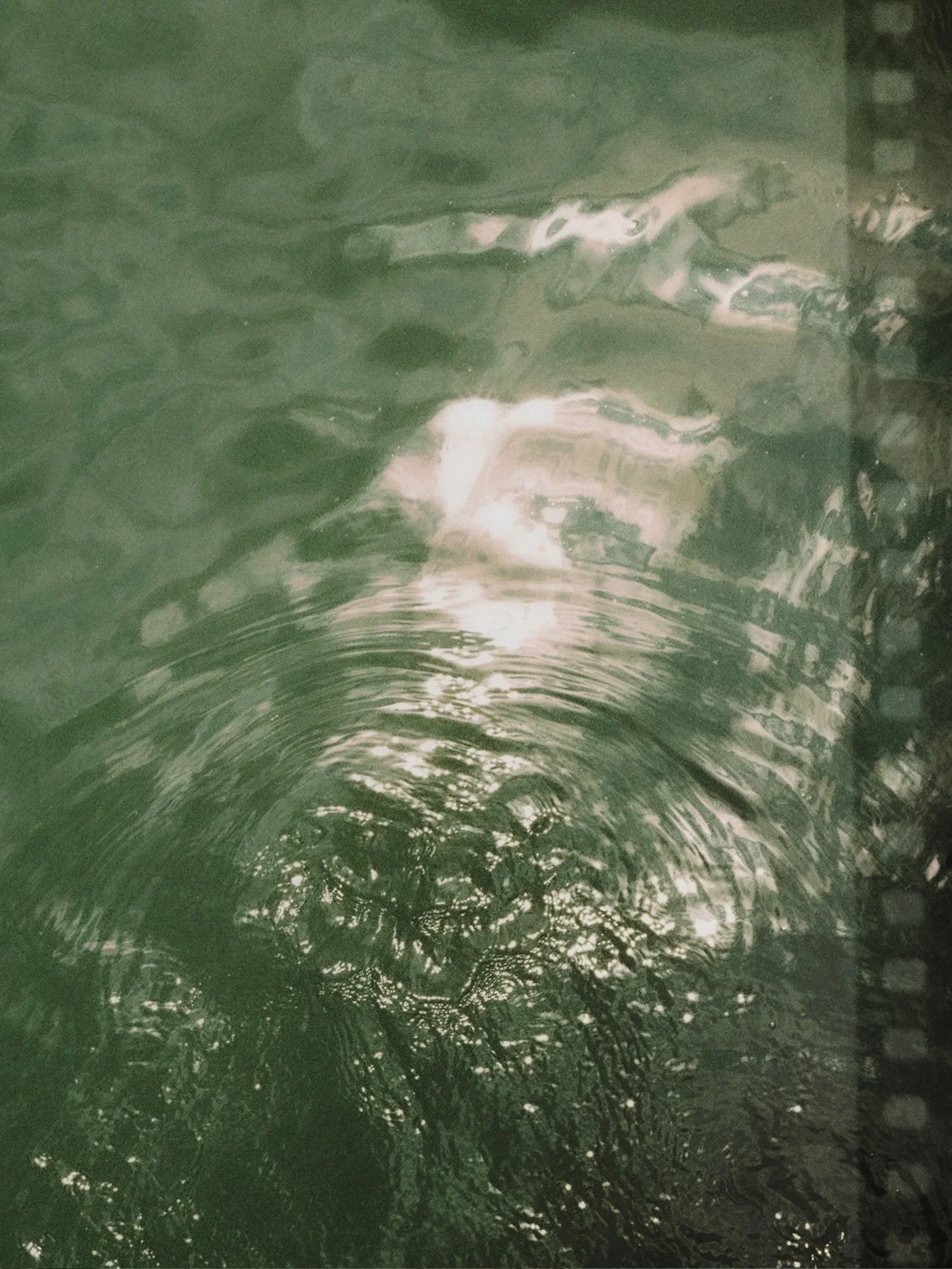 Ocean silence &amp; beauty, greenish-blue
Brightest sun &amp; light, glorious shimmering 
Captured on film🎞️ 

📷 Rollei35
Developed &amp; Scanned @handsonfilm 
Videos captured on iPhone 

#analog #35mm #ishootfilm #filmphotography natureonfilm