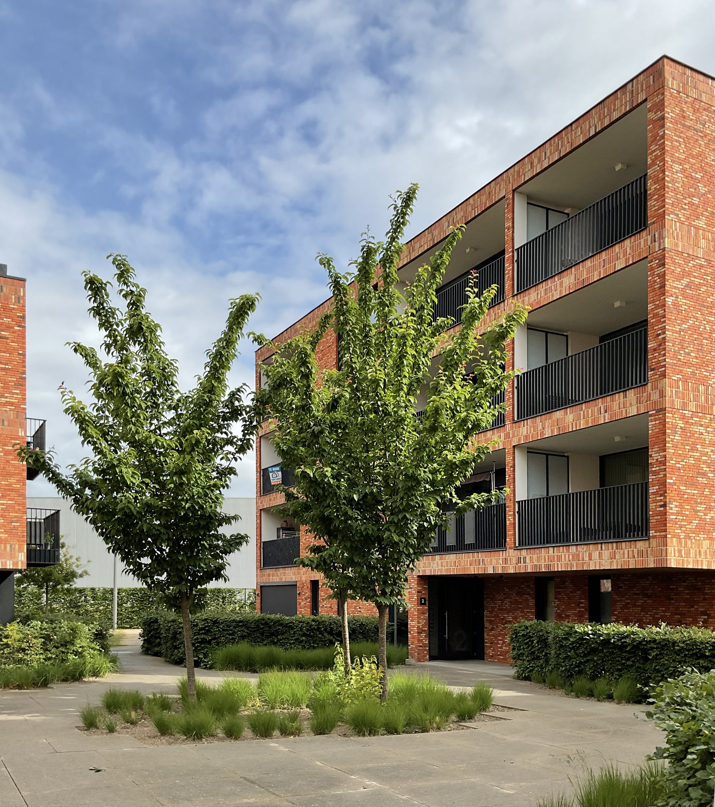 cluster of urban villa's apartments