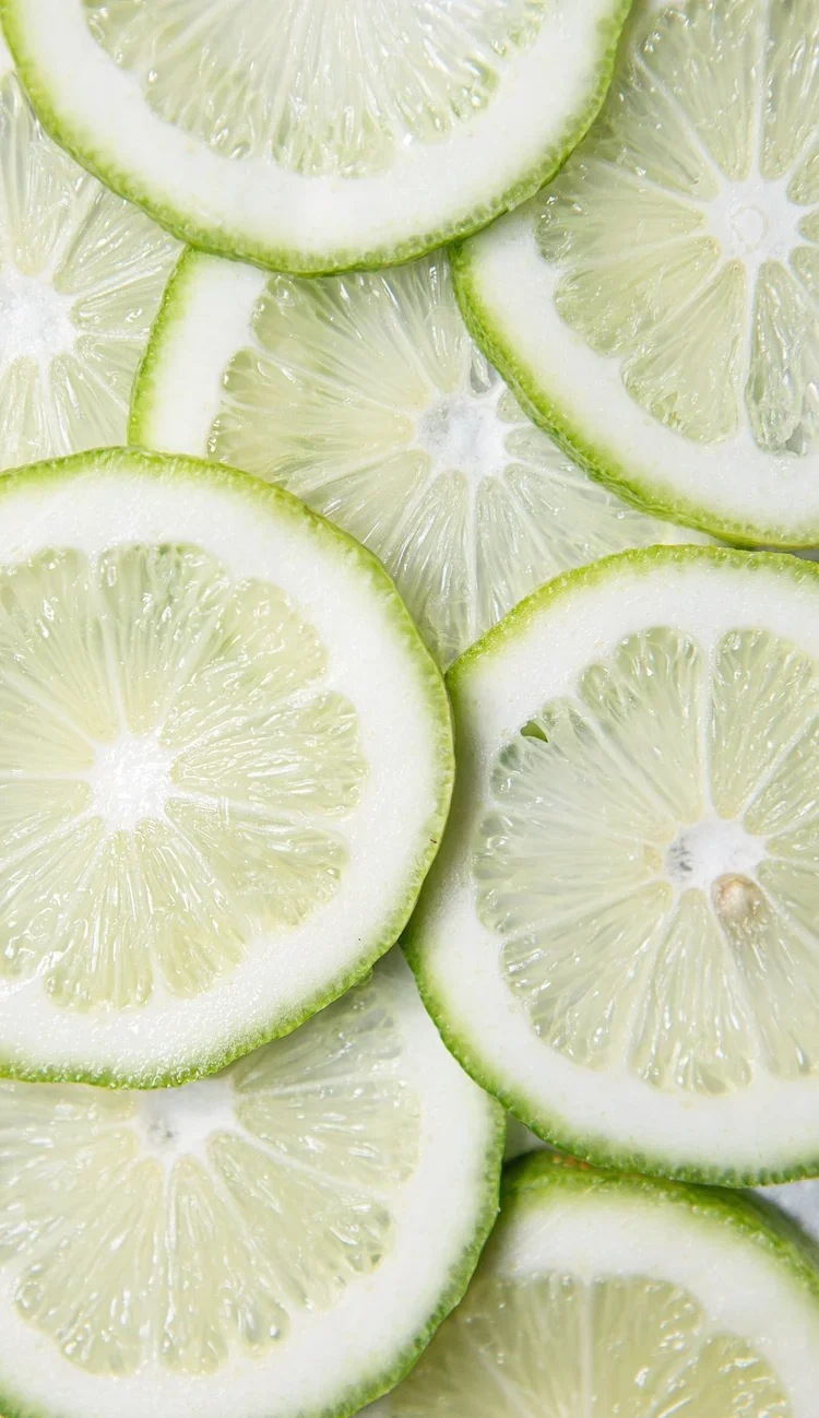 lime+vino-li-UFrsHcCi21A-unsplash.webp