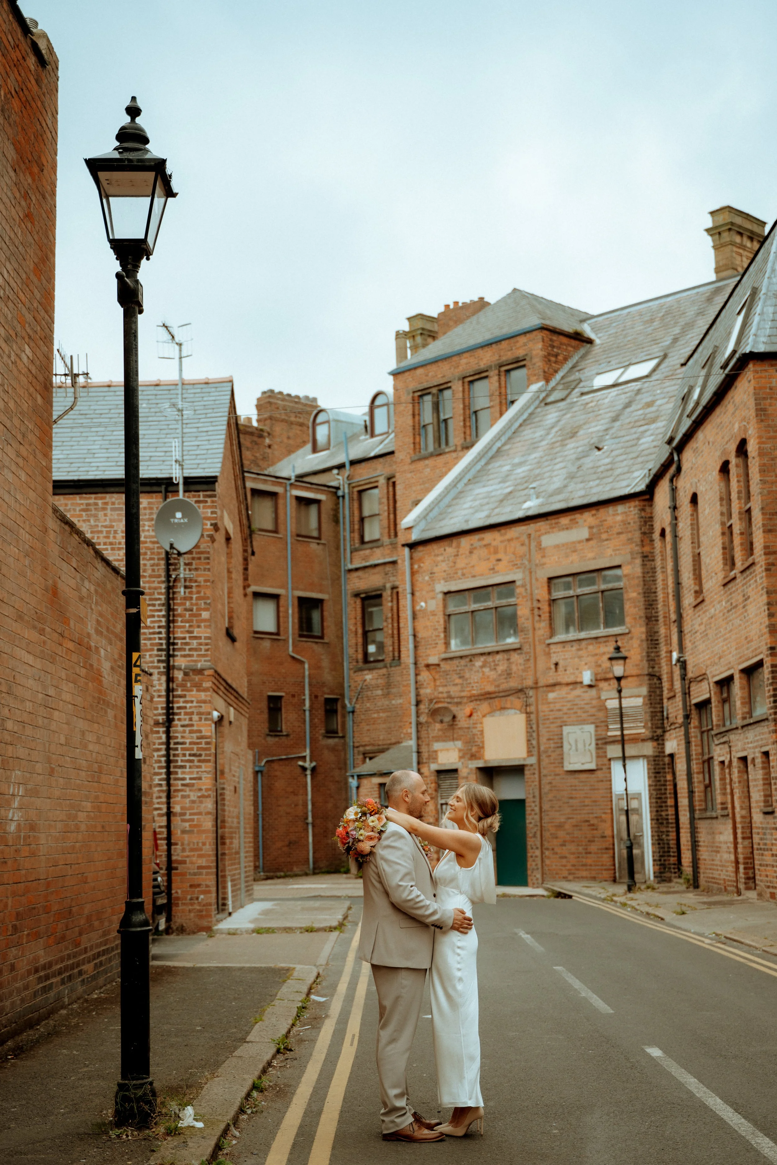 A Town Hall, Simple, Beautiful &amp; Elegant Wedding