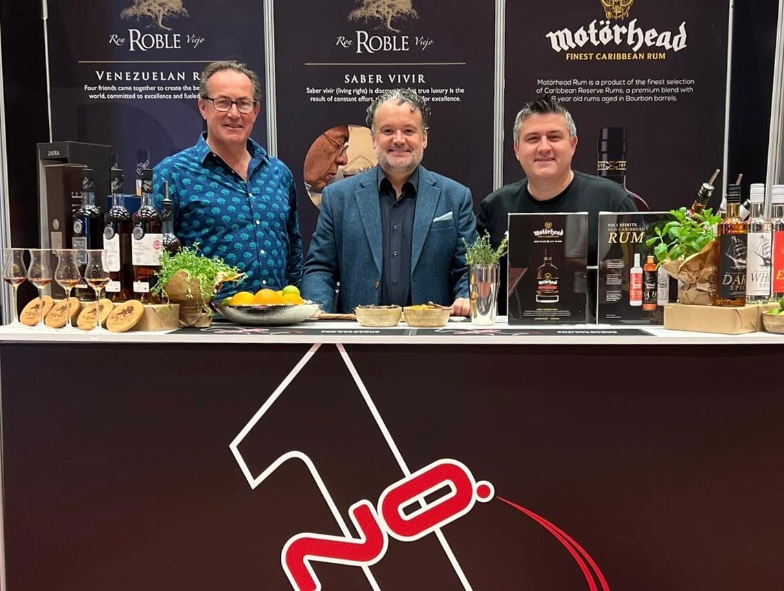 Fabulous first day @ukrumfest sampling loads of consumers. Here&rsquo;s to a great day tomorrow with some tickets left to buy. #ukrumfest @ronroble @no1spiritsglobal @no1spirits @motorhead_beer @motorhead_fanatics @classbarmag @drinks_trust @visitbar