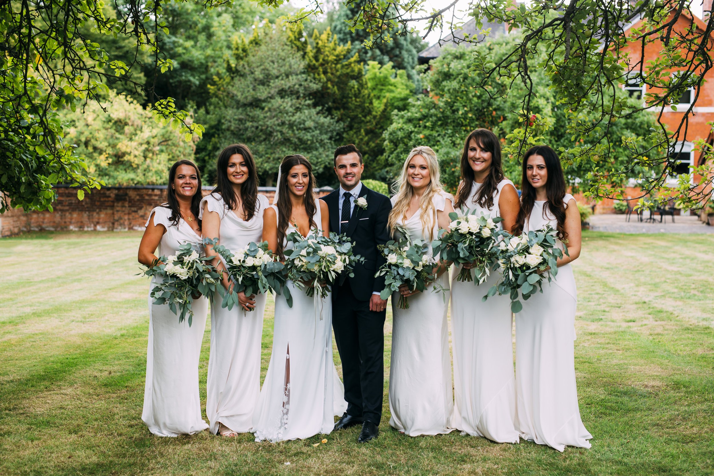 How did you find your experience with Tineke? Brilliant. I was so happy with the flowers
