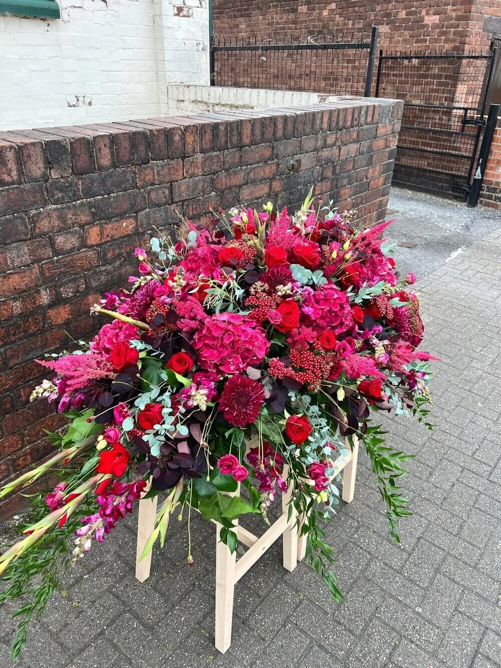 luxury Funeral flowers mansfield
