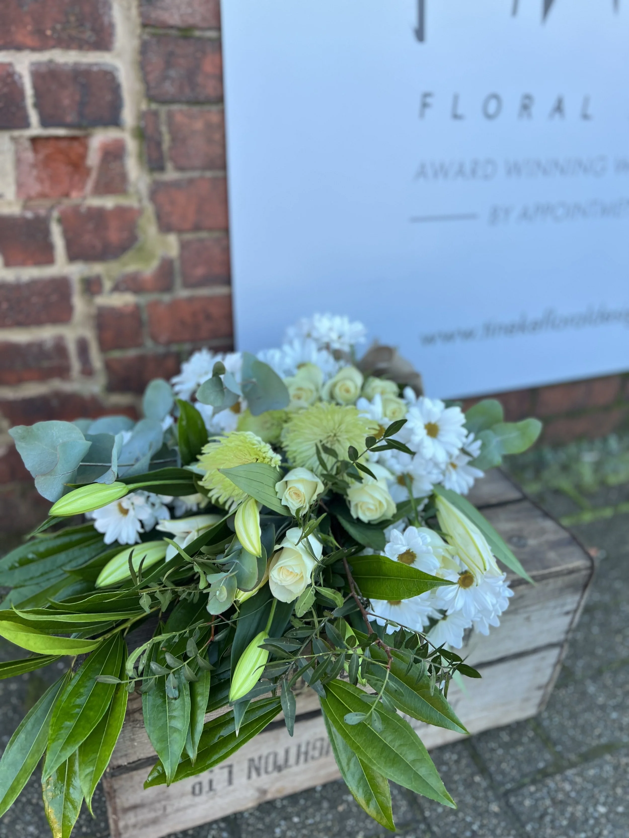 Funeral bouquets Mansfield