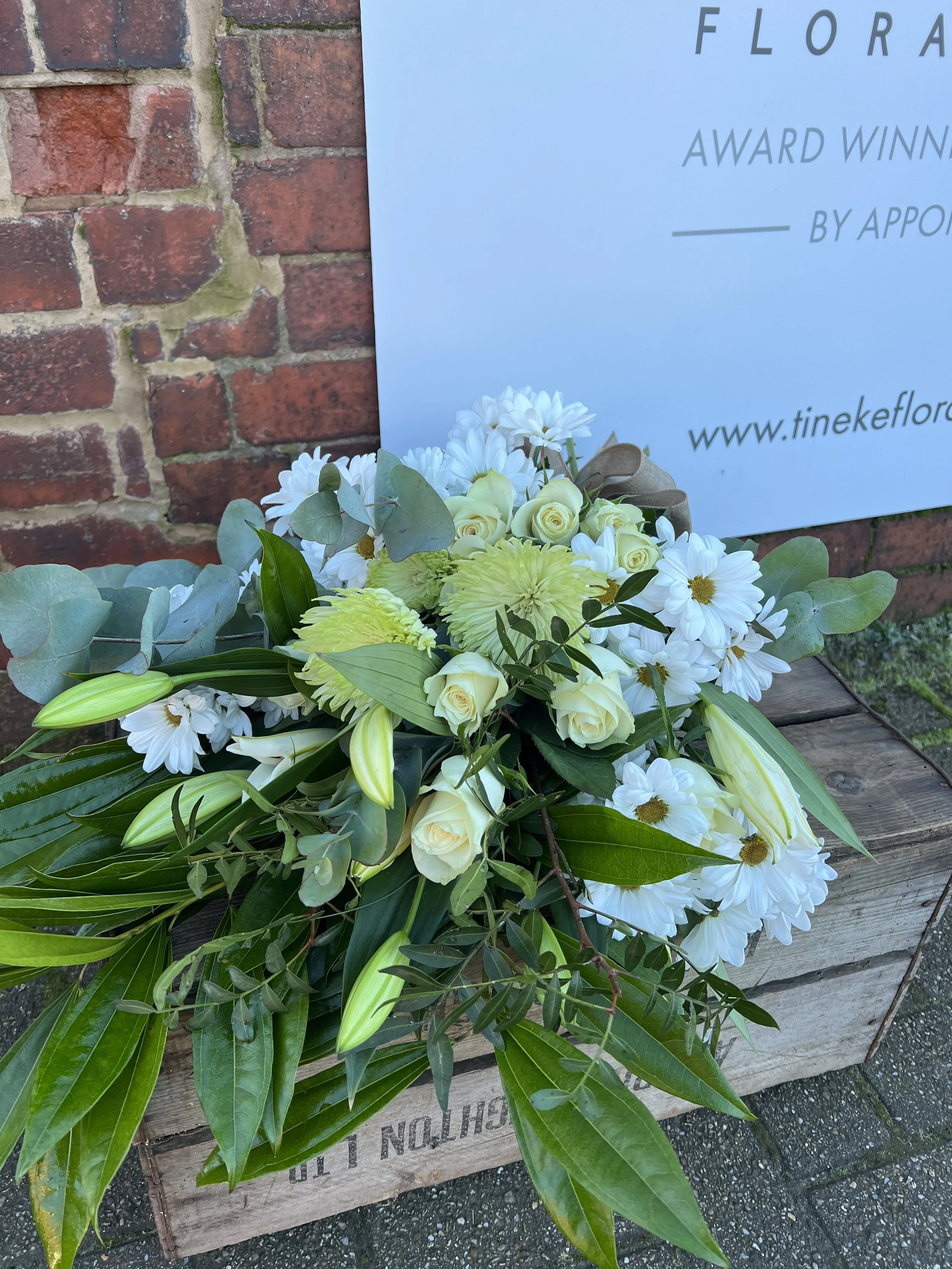 Funeral bouquets Sutton in Ashfield