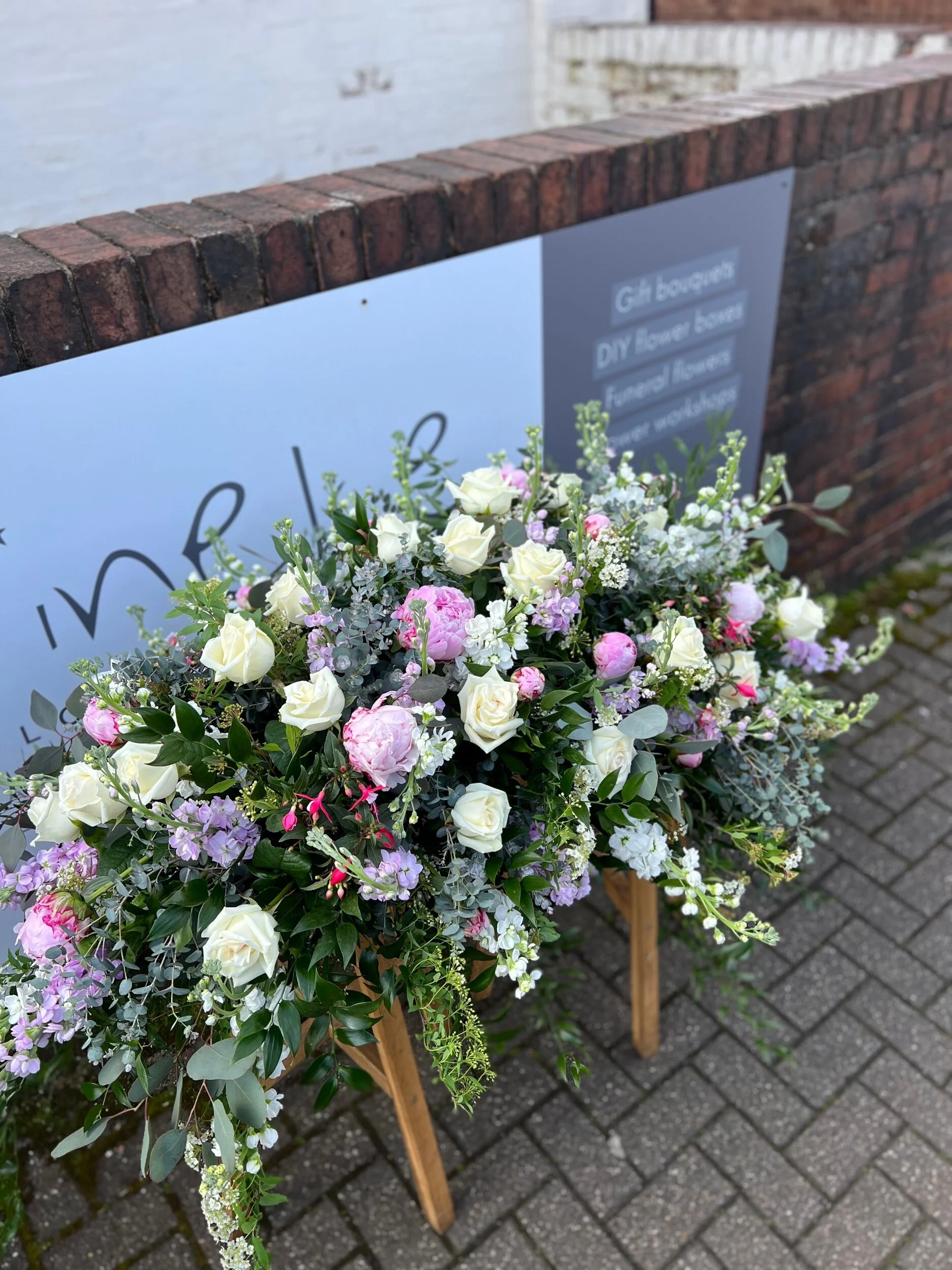 luxury Funeral flowers Sutton in Ashfield