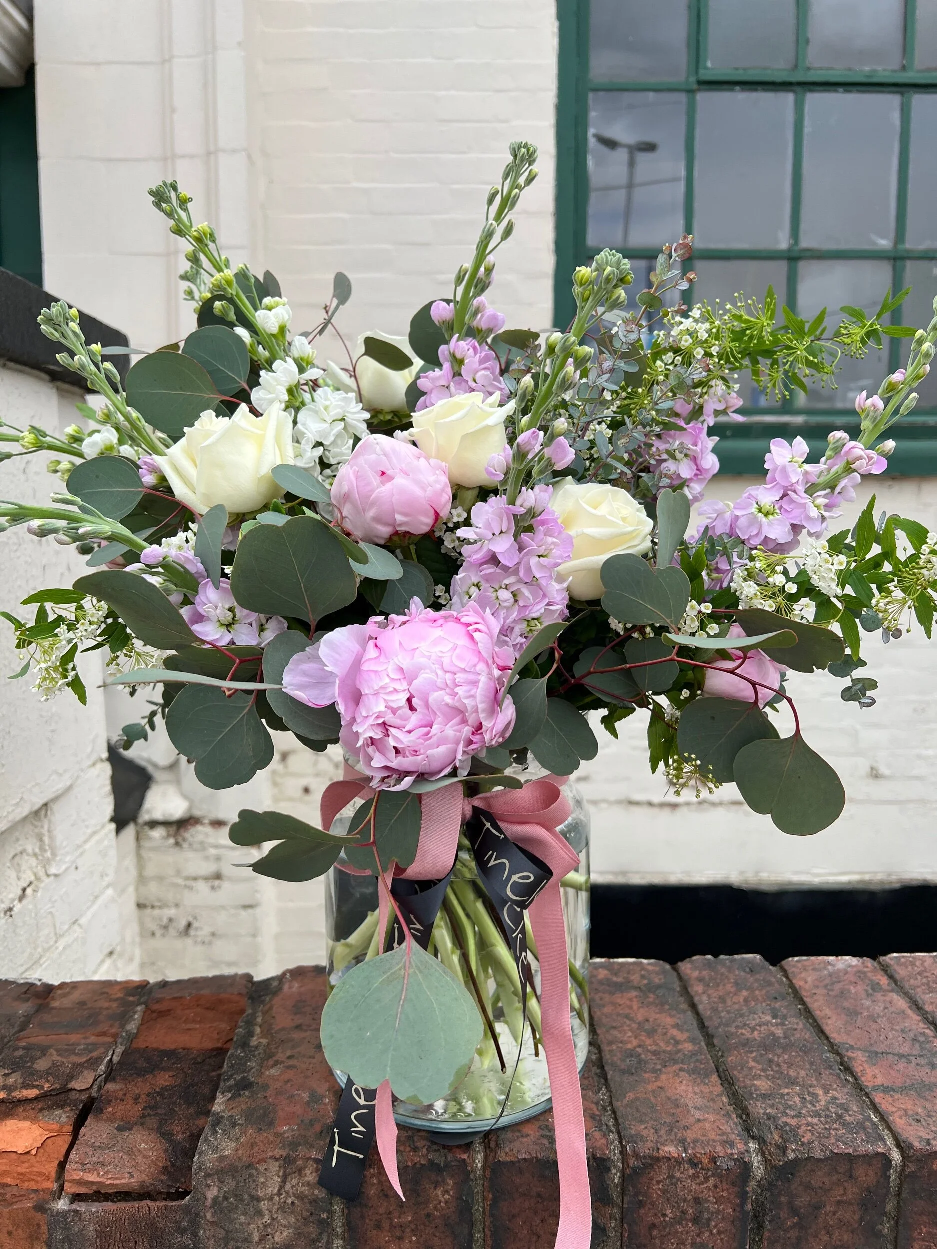 Wake flowers Sutton in Ashfield