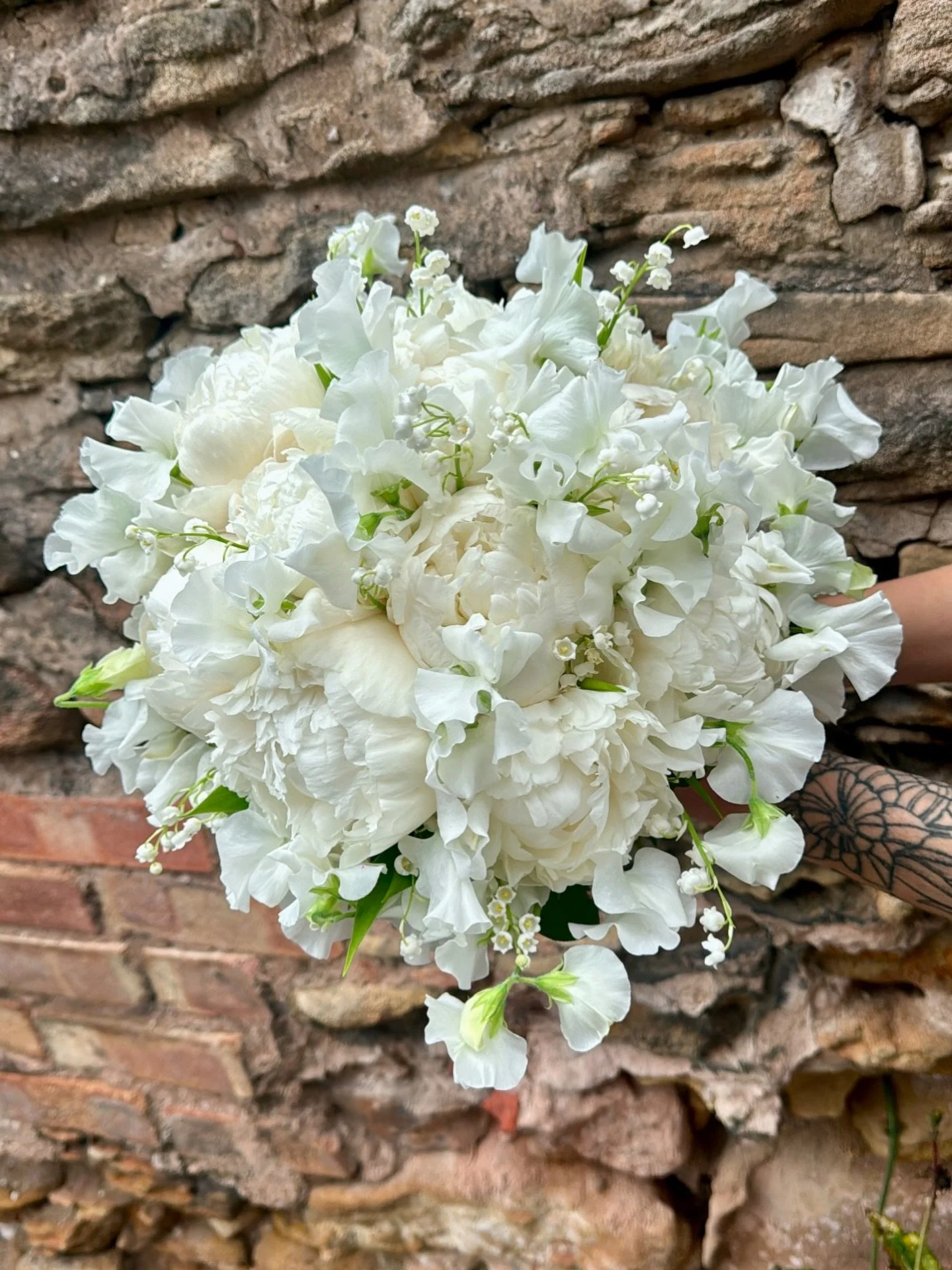 Wonderful day planning for weddings this year and i Daren&rsquo;t say, C 2026 😆
And Dreaming of summery peony&rsquo;s like this 😍😍😍