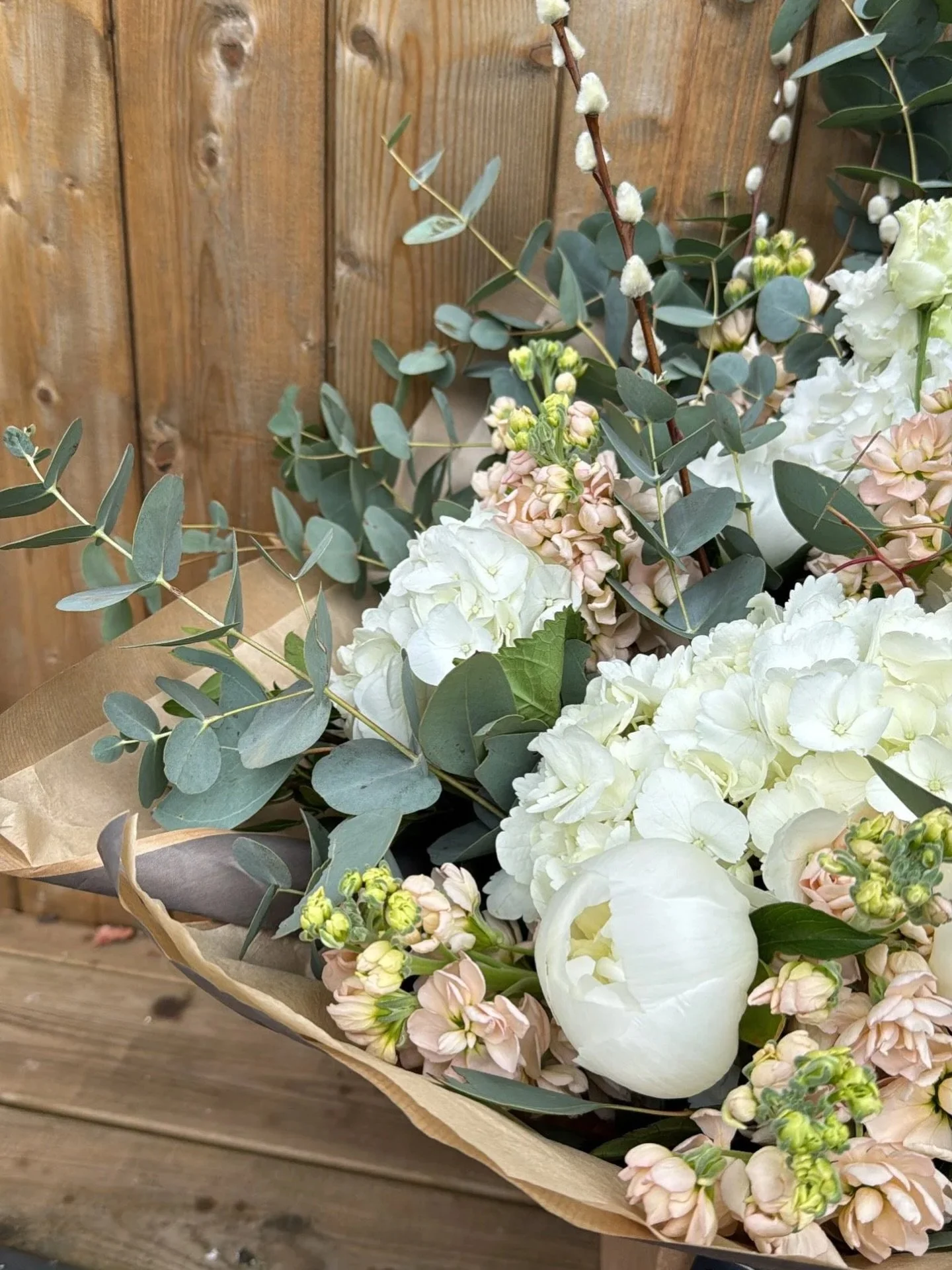 Always freshly made with lots of love 💓💓💓
3 weeks today until Mother&rsquo;s Day 😍
Kerry will be available at @hygieiaandco for collections on Friday 13th and Saturday 14th March, DM for special requests or see our gorgeous selection online speci