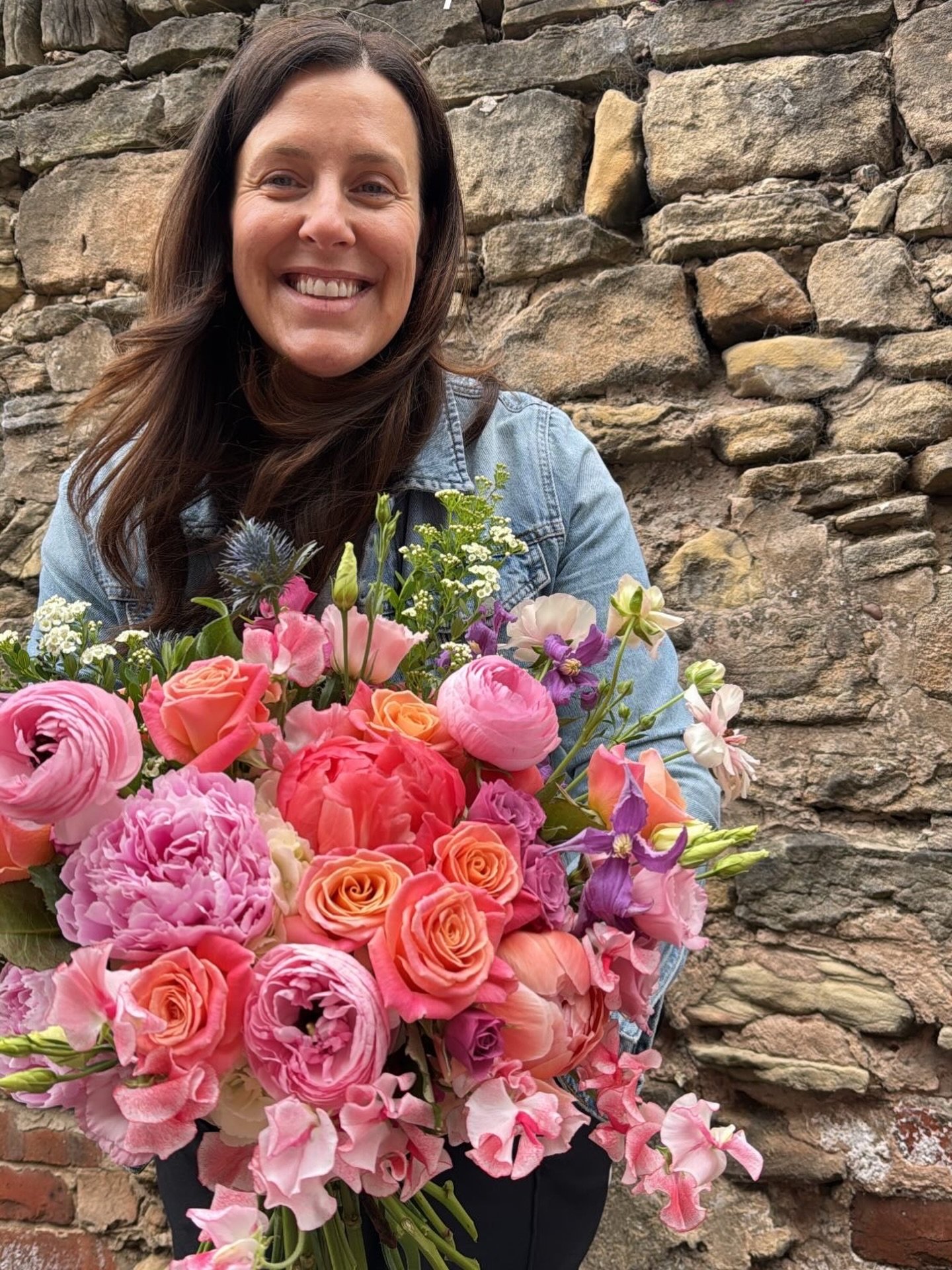 What a blooming gorgeous day!
We&rsquo;ve had the best day unpacking and conditioning the most beautiful flowers for our weddings this week, and even had the lovely opportunity of seeing one of our brides who had a sneak peek of the beautiful flowers