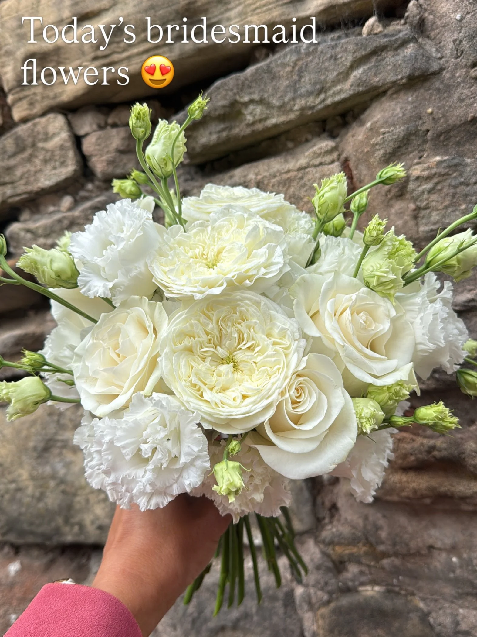 Gorgeous bridesmaid bouquets today at @whistlebarnsvenue 
So excited to welcome our student who has booked a one to one mentoring session with Kerry tomorrow 🌸🌸🌸