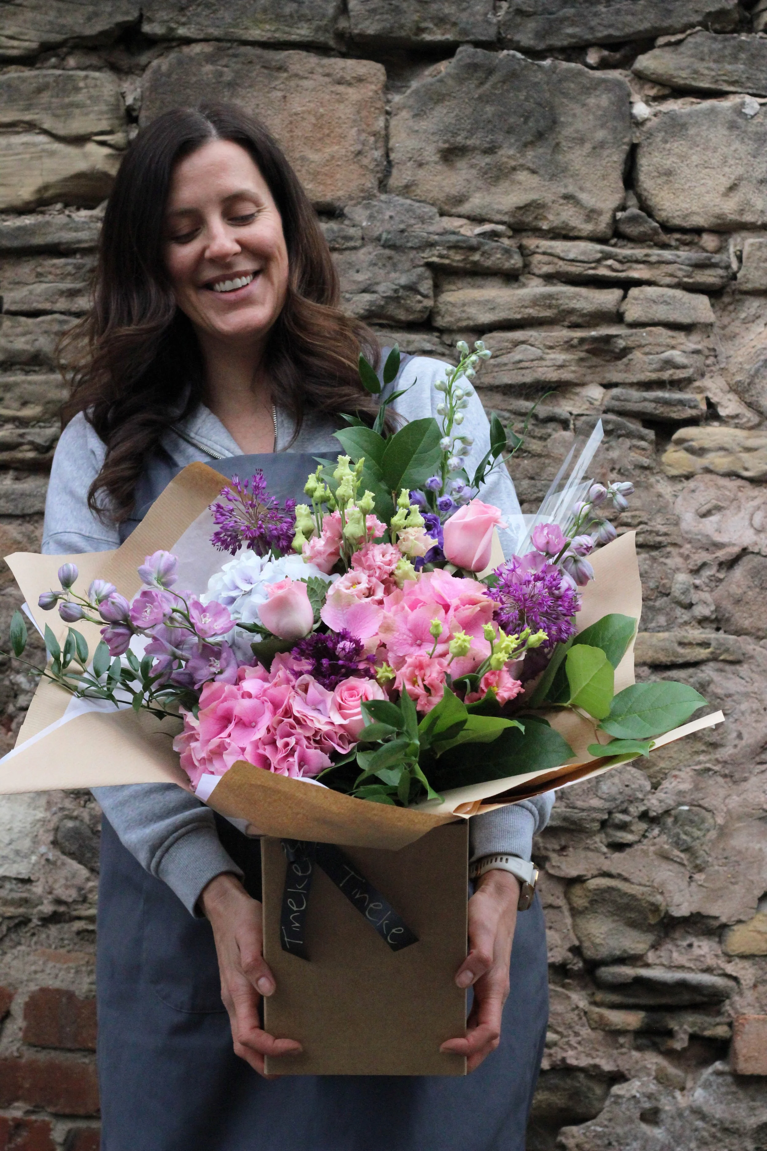 flowers delivered in Mansfield and Sutton in Ashfield