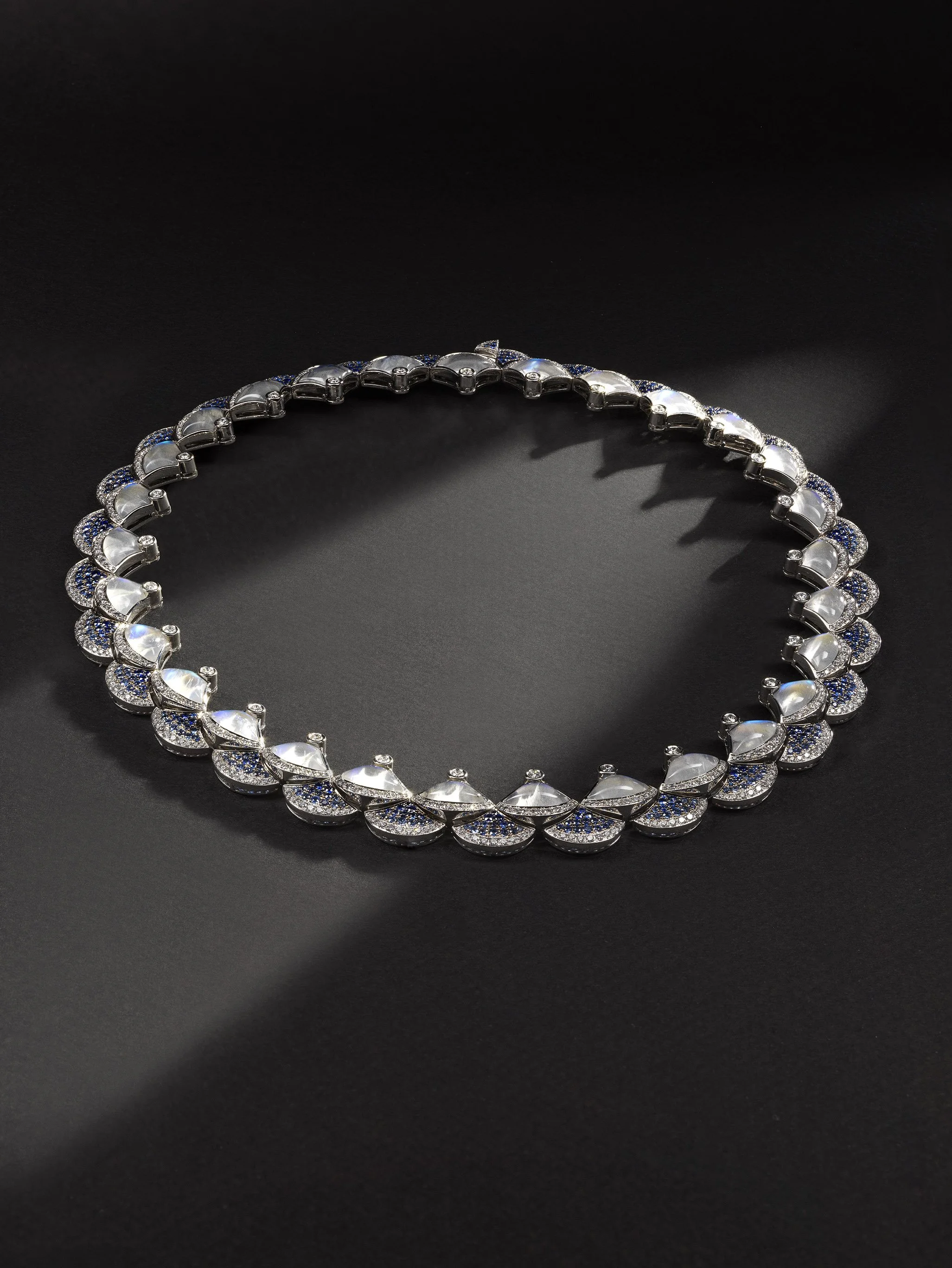 NECKLACE.jpg