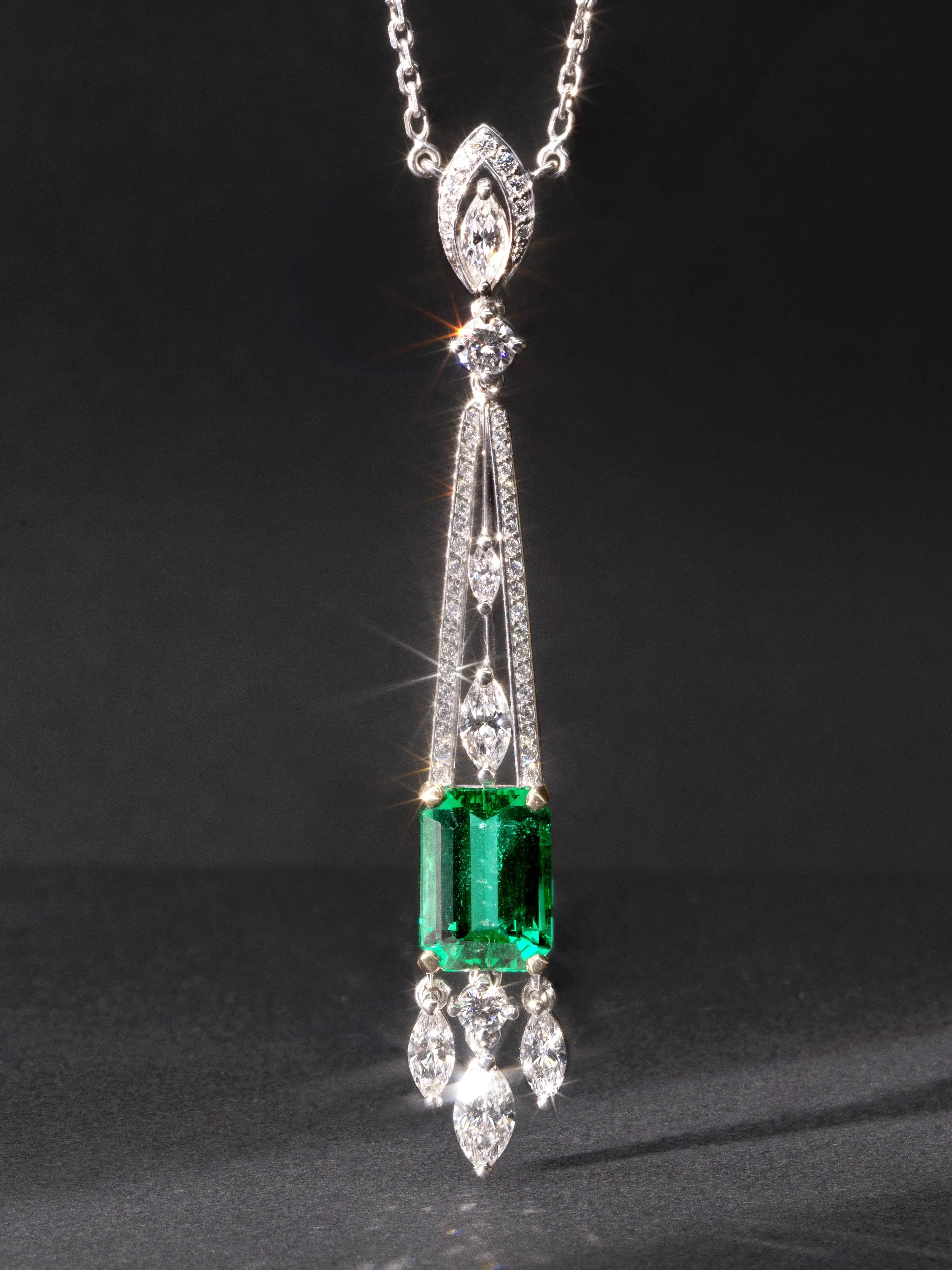 PENDENTIF EMERAUDE MARGUERITE NM_STACKED B.jpg