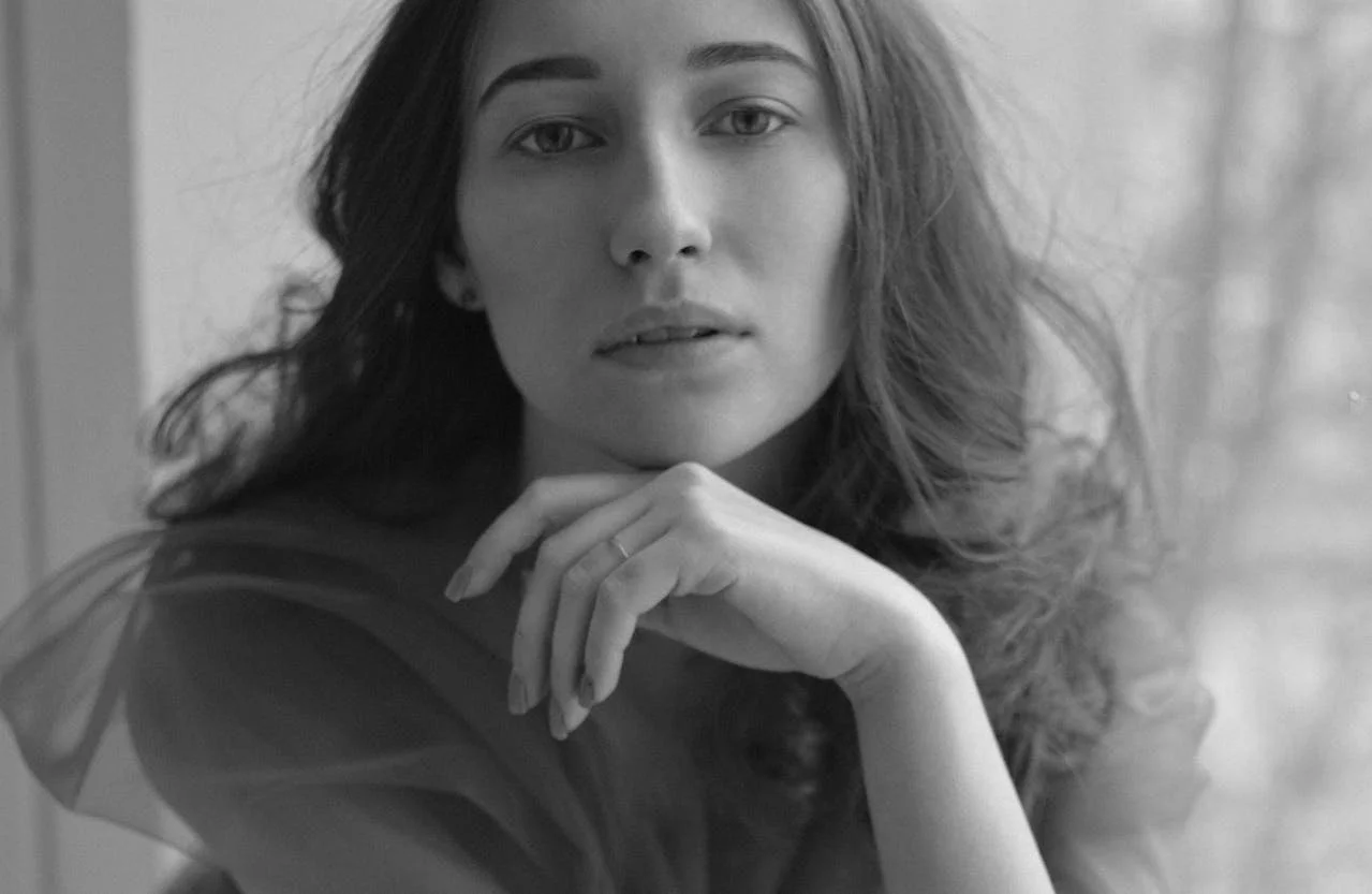 grayscale-photo-of-beautiful-woman