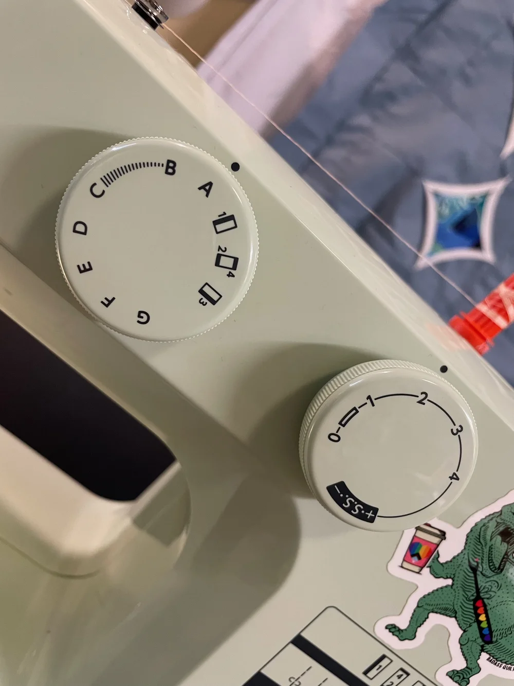 stitch length and selector dials