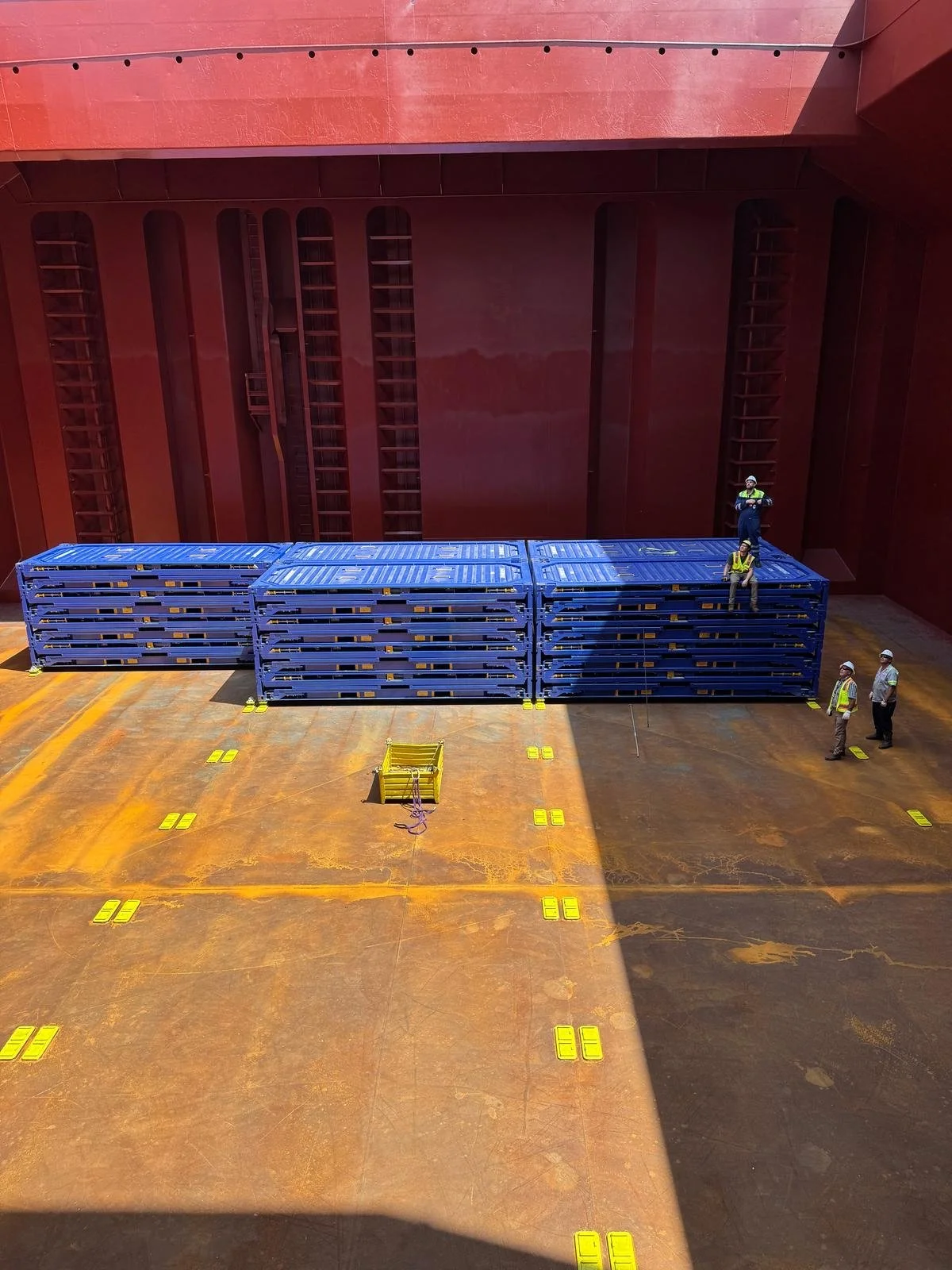 FOT containers in ship haul