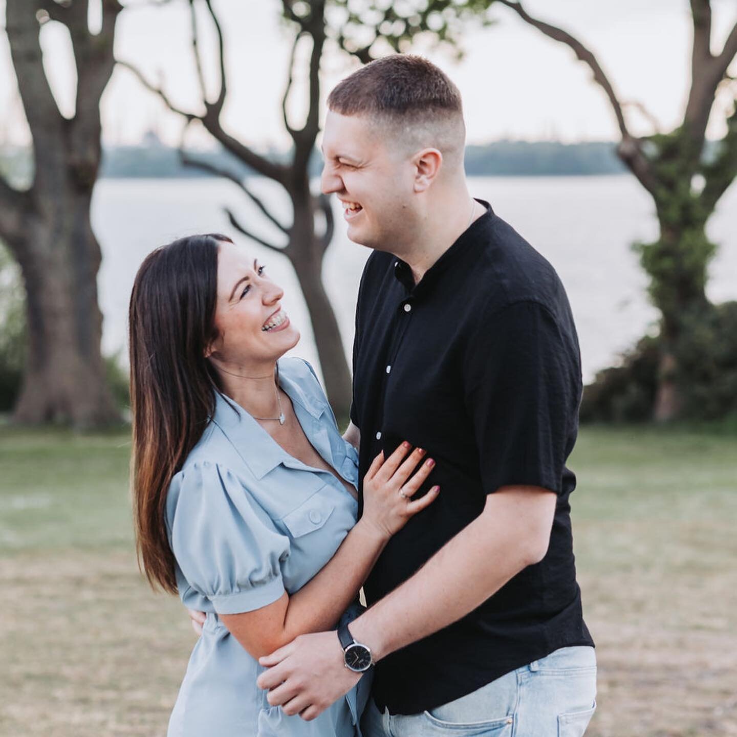 Kit all ready for tomorrow&rsquo;s wedding, back to it after a month off!! 

Can&rsquo;t wait to see N&amp;A at the gorgeous @parley_manor #dorestwedding #engagementsession #weddingphotography  #hampshirephotographer