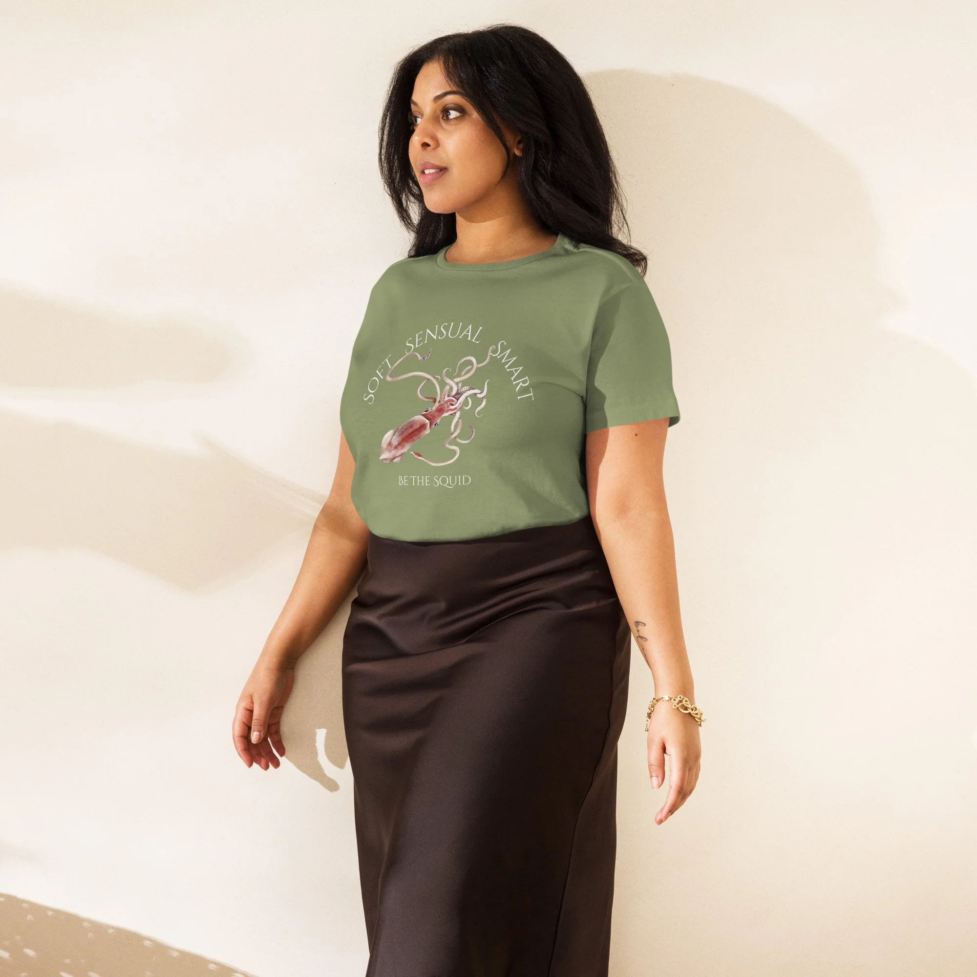 womens-high-waisted-tee-artichoke-front-672cb9e001904.jpg