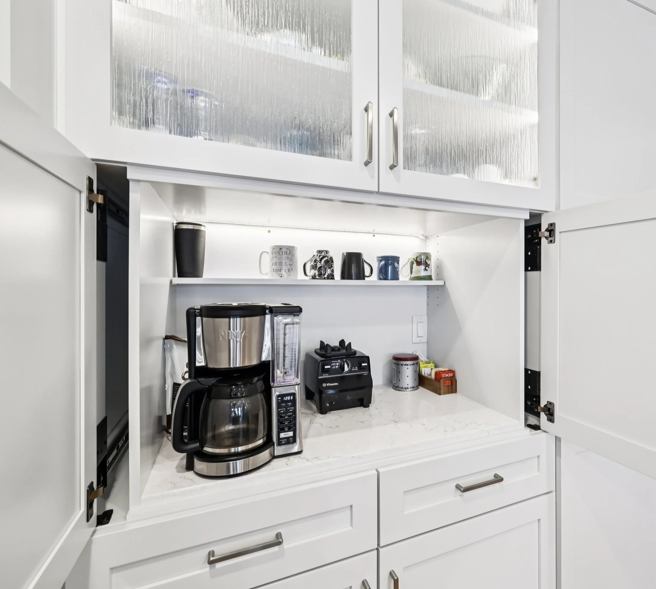 Maximized storage and smart organization solutions